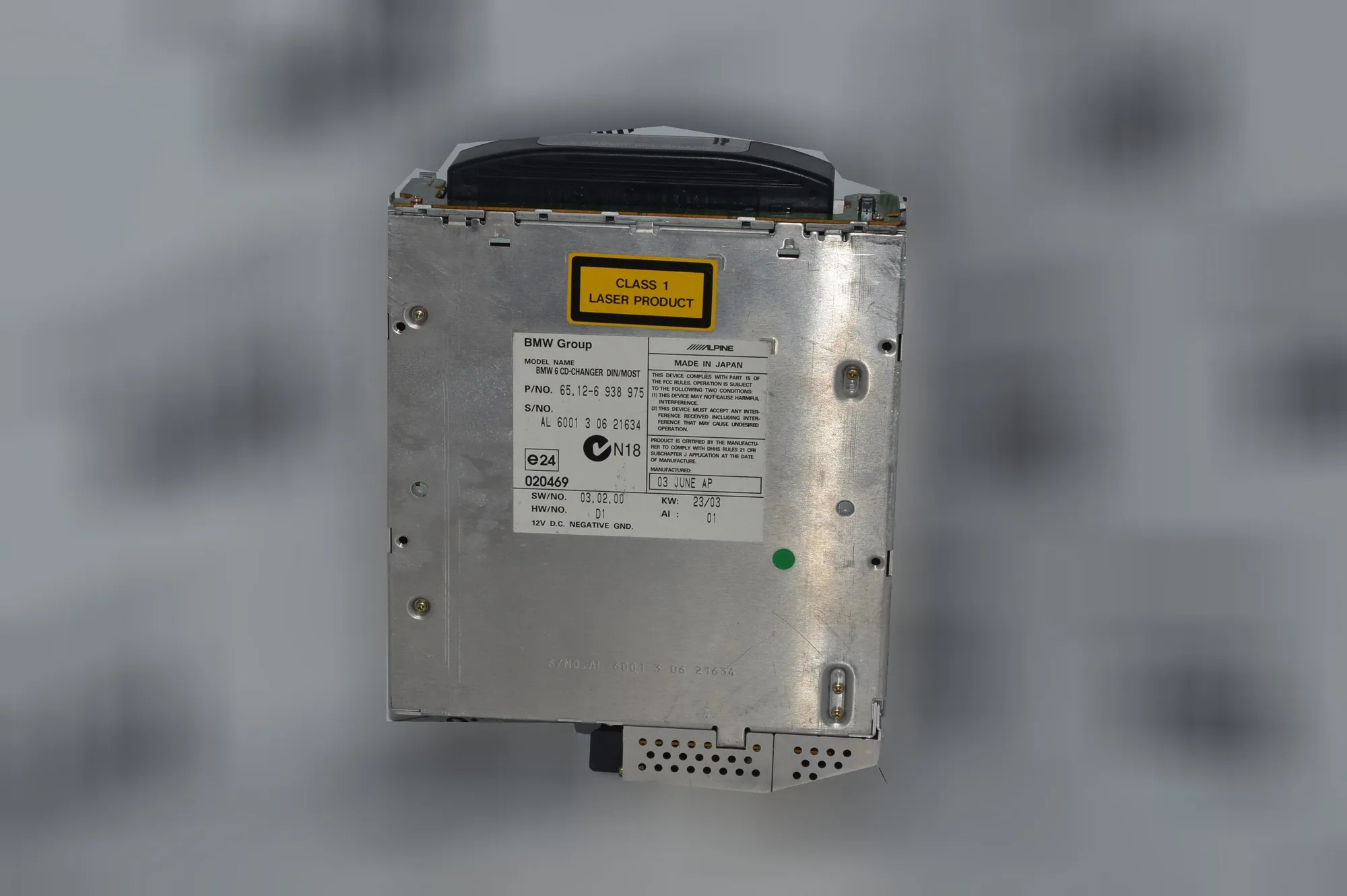 CD Changer – OEM 6938975 · BMW 5 (E60) BMW 5 (E60) 2003
