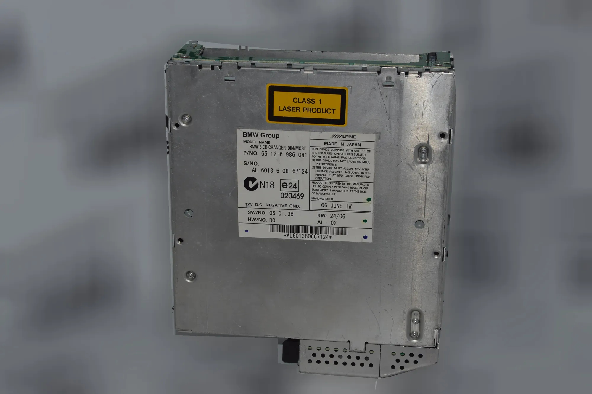 CD Changer – OEM 6986081 · BMW 5 (E60) BMW 5 (E60) 2006 – 4