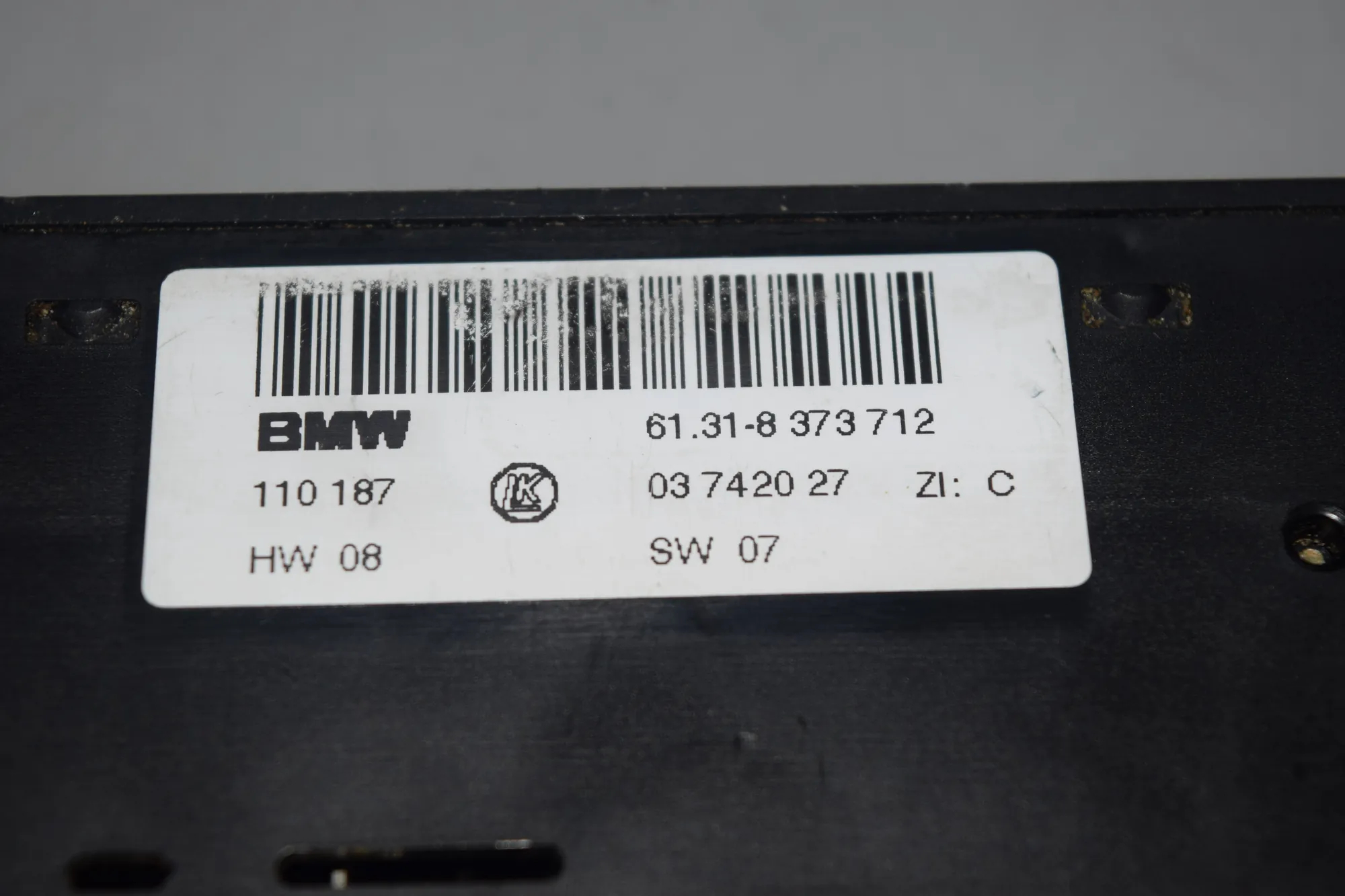 Button Switch Panel – OEM 8373712 · BMW 5 (E39) BMW 5 (E39) 2000 – 4