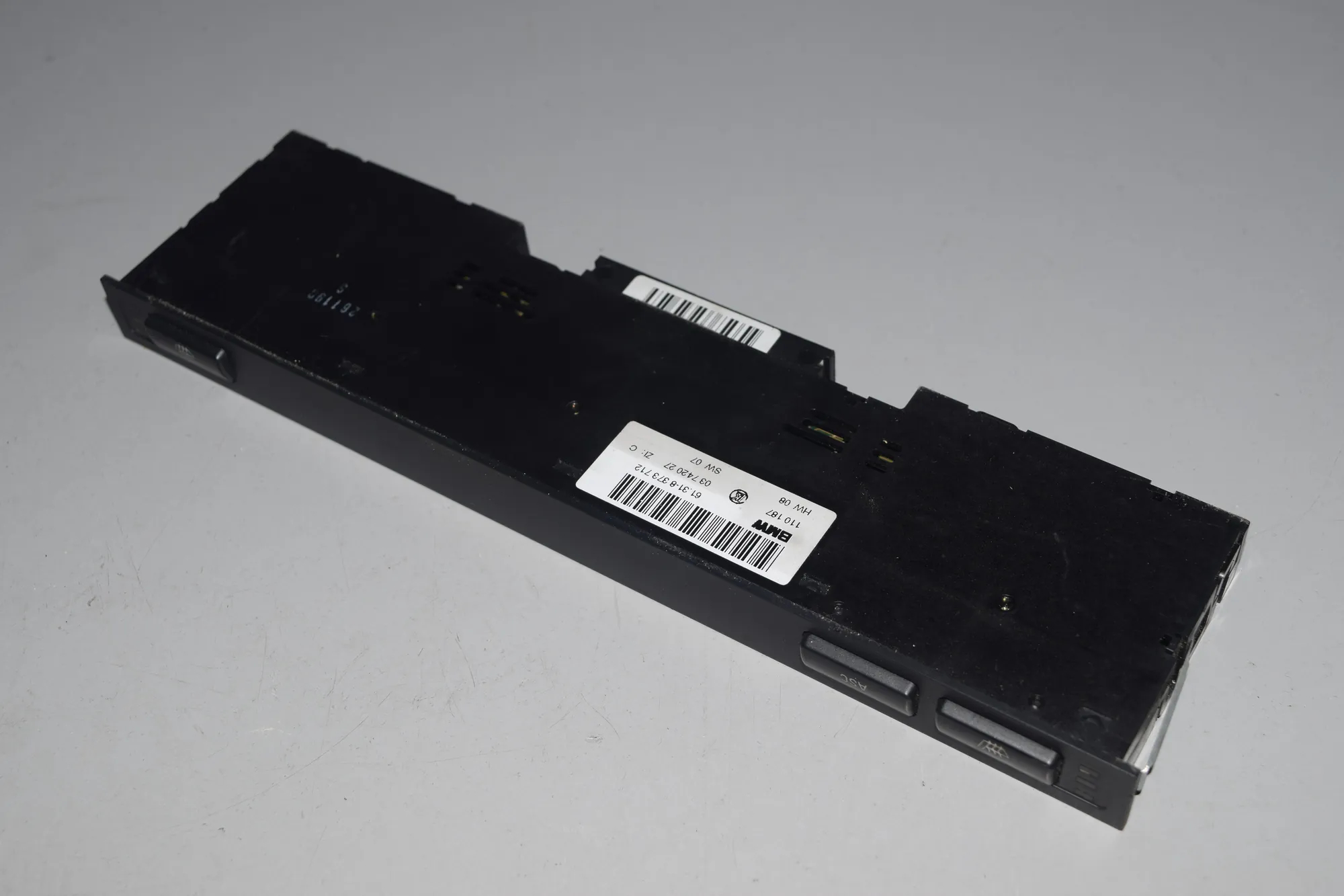 Button Switch Panel – OEM 8373712 · BMW 5 (E39) BMW 5 (E39) 2000 – 3