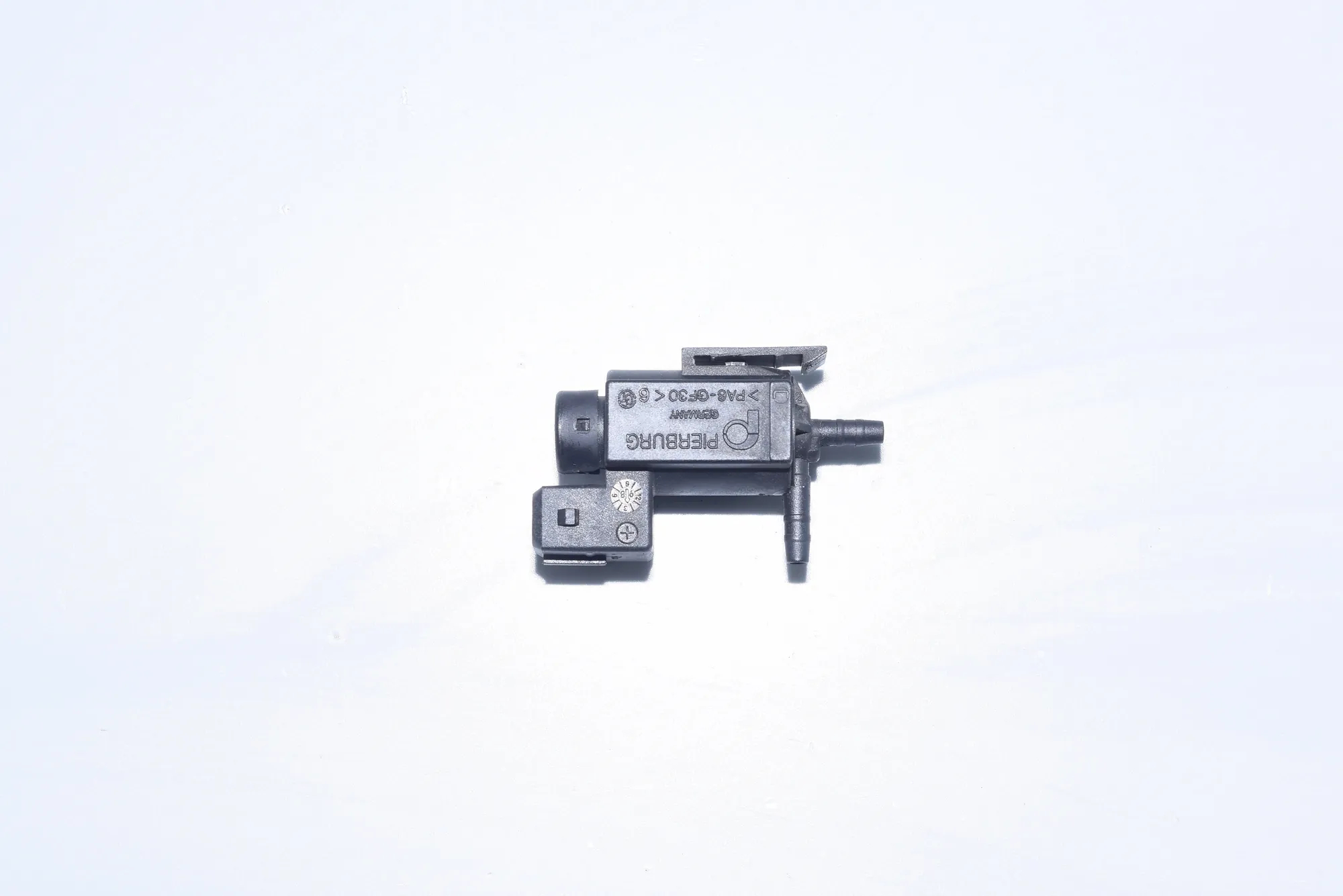 Solenoid Valve – OEM 1742712 · BMW 5 Touring (E39) 530 d 1998 – 3