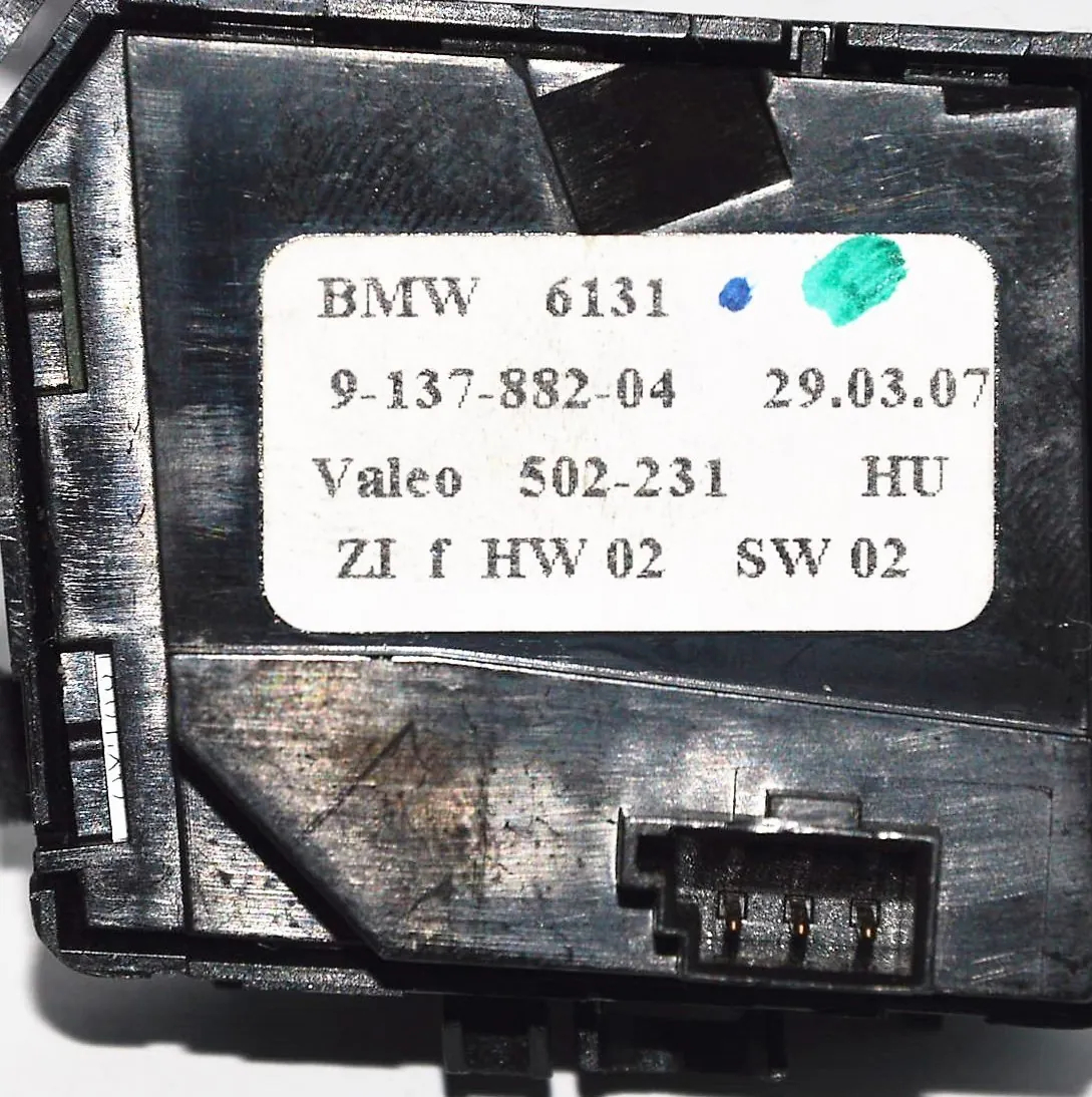 Other Control Units – OEM 9137882 · BMW 5 Touring (E61) BMW 5 Touring (E61) 2007 – 3
