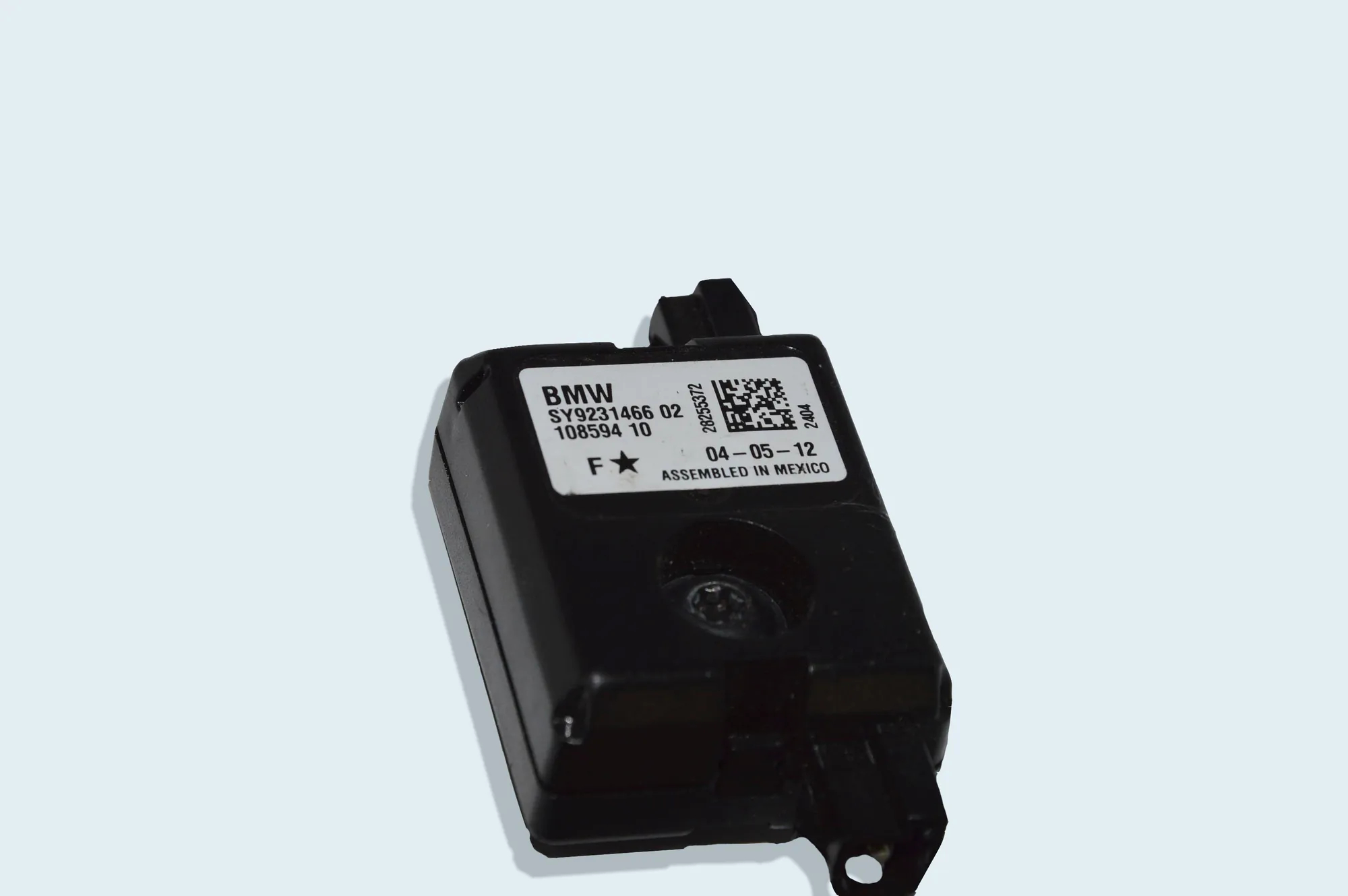 Antenna Amplifier – OEM 9231466 · BMW 3 (F30, F80) BMW 3 (F30, F80) 320 d 2012