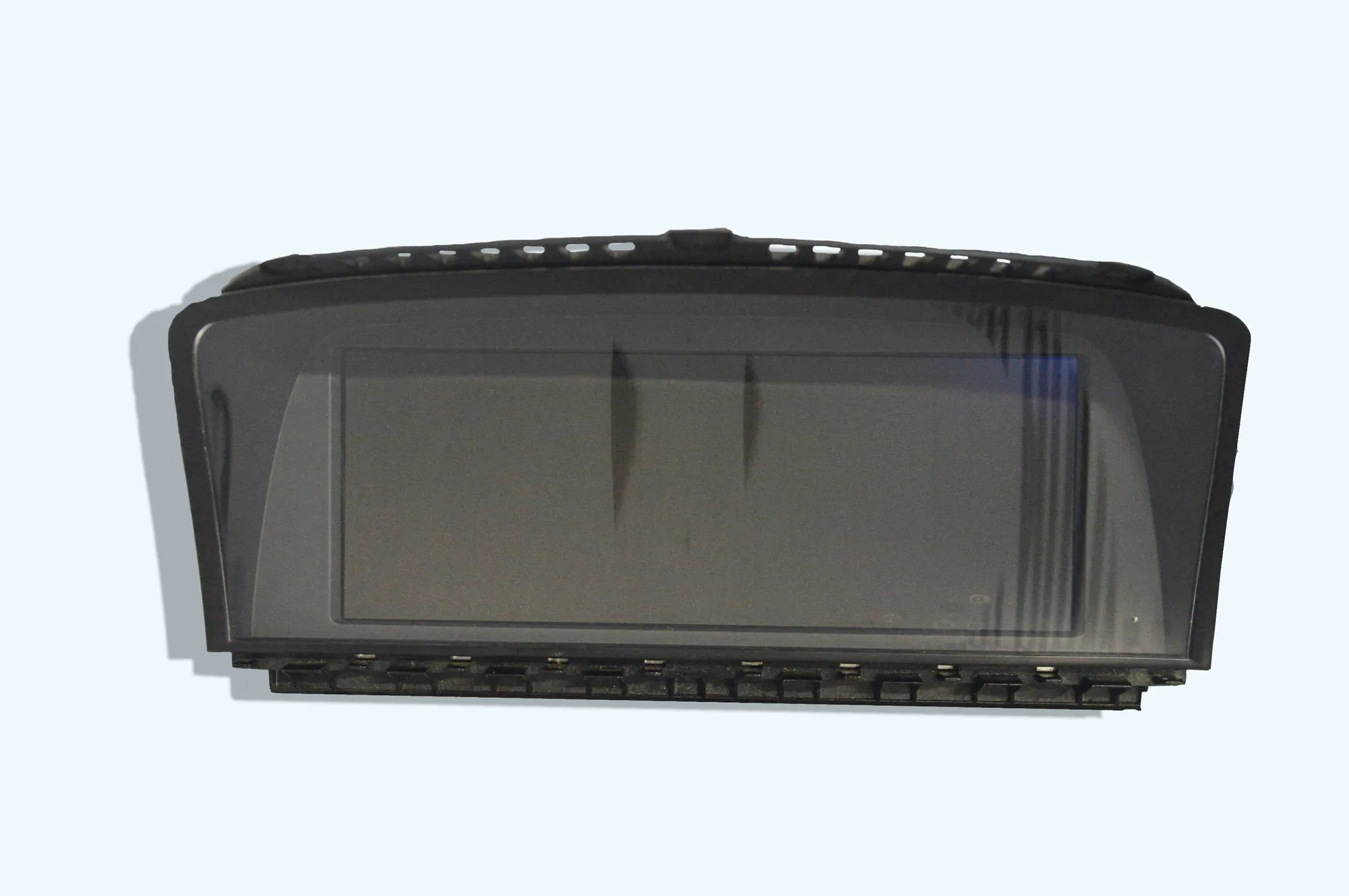 Navigation Screen Display – OEM 6923811 · BMW 7 (E65, E66, E67) BMW 7 (E65, E66, E67) 745 i, Li 2002 – 3