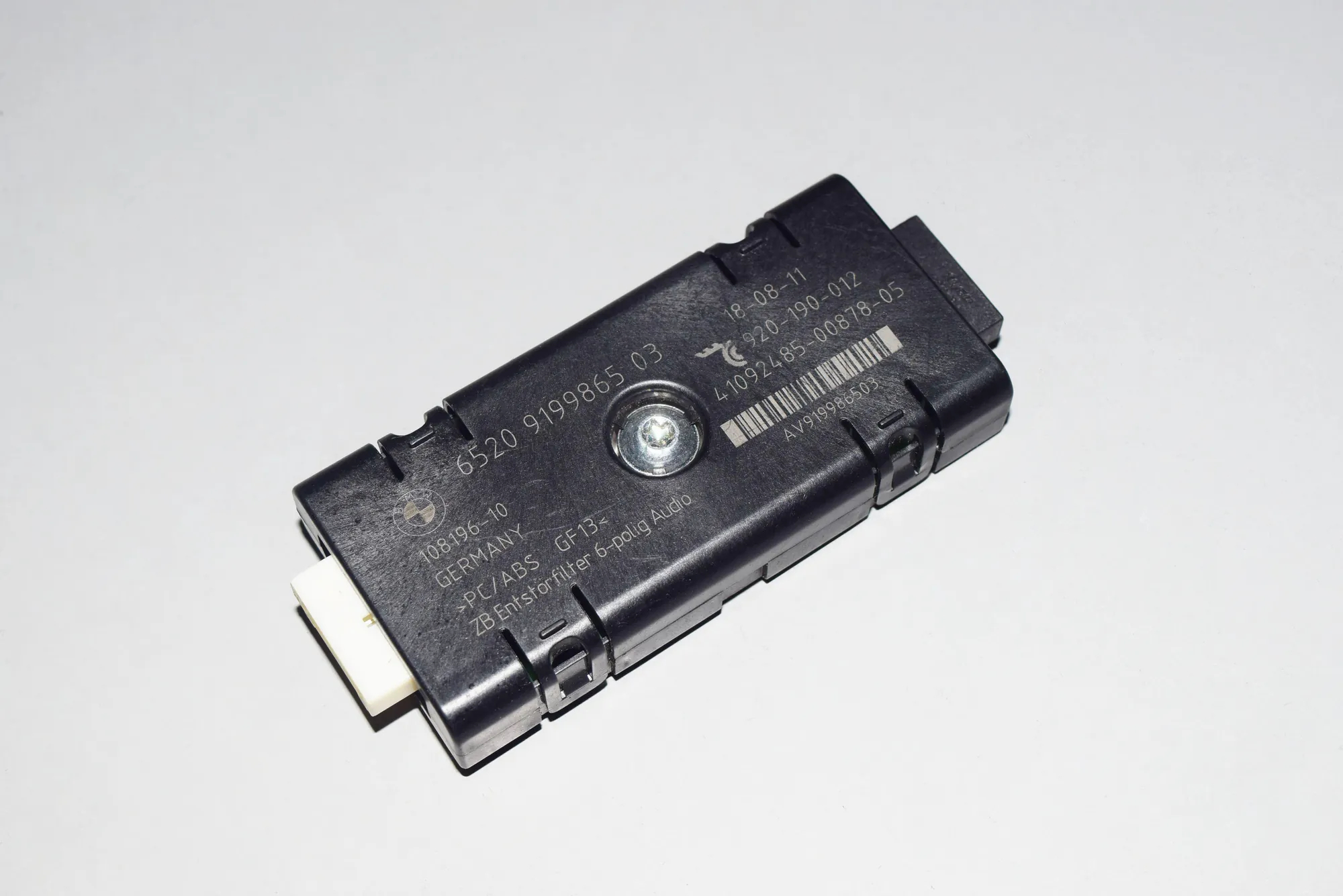 Antenna Amplifier – OEM 9199865 · BMW 5 Touring (F11) BMW 5 Touring (F11) 518 d 2011 – 2