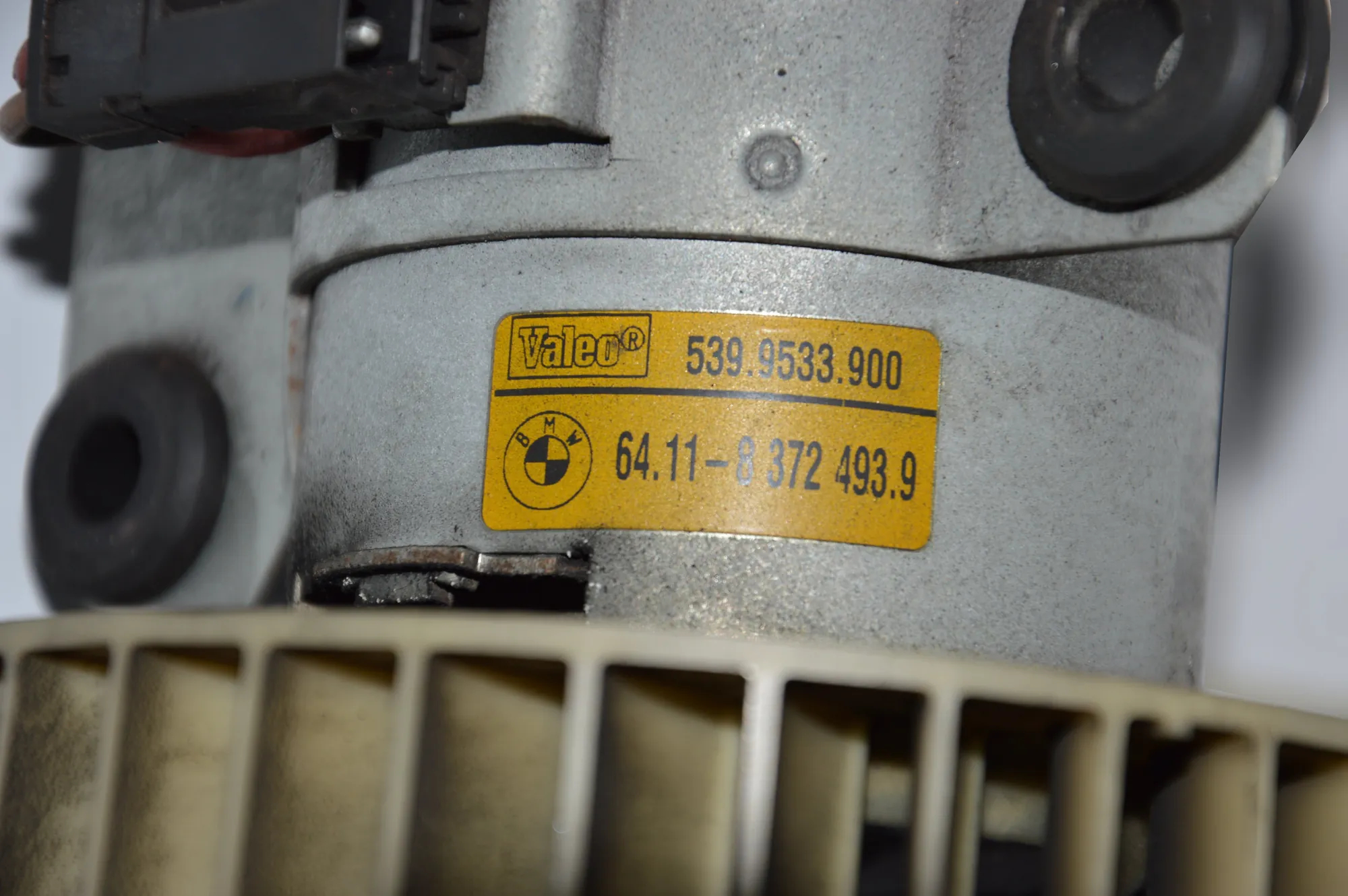 Heater Blower Fan – OEM 8372493 · BMW 5 Touring (E39) 525 d 2003 – 6