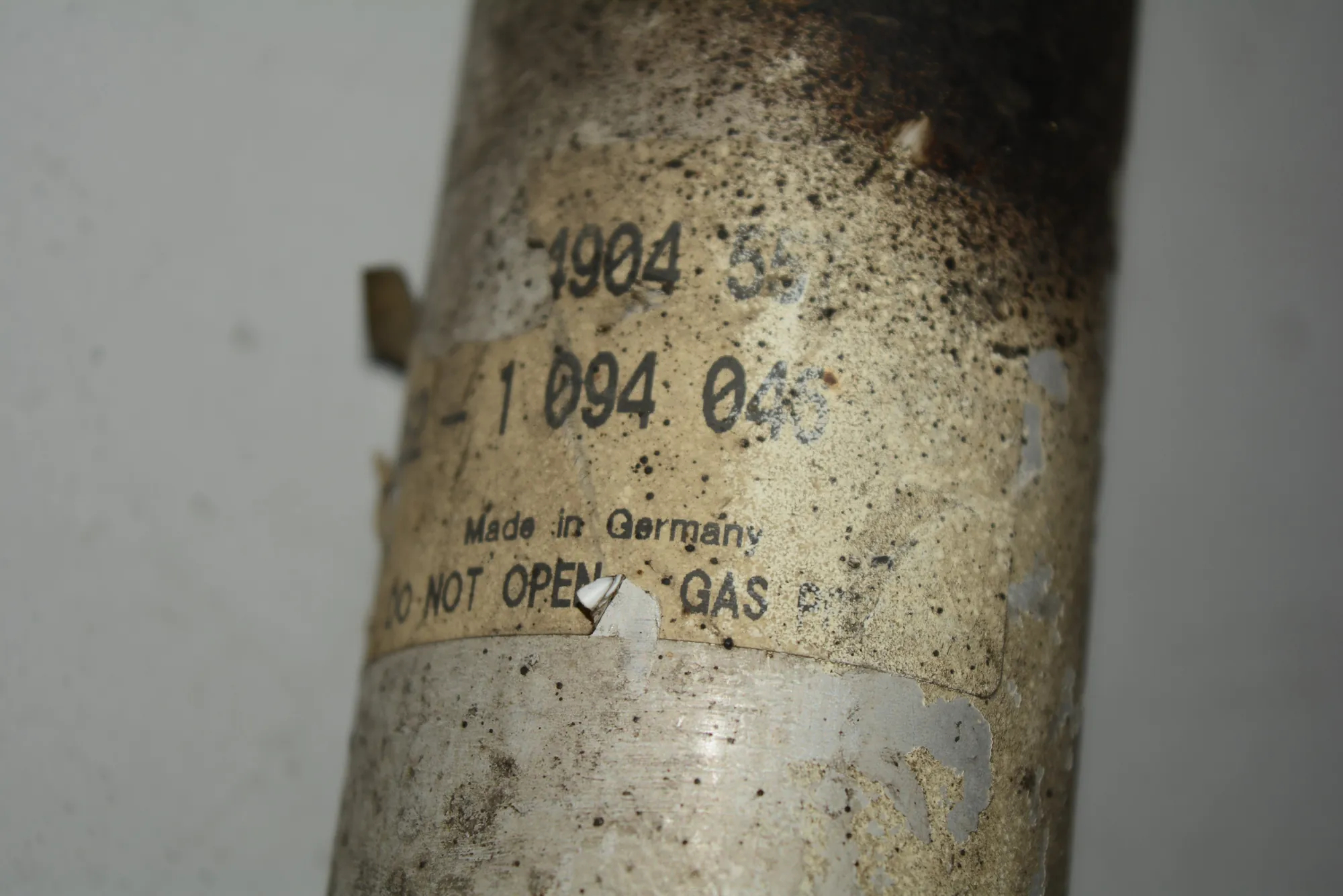 Rear Right Shock Absorber – OEM 1094046 · BMW 5 Touring (E39) 525 d 2003 – 4