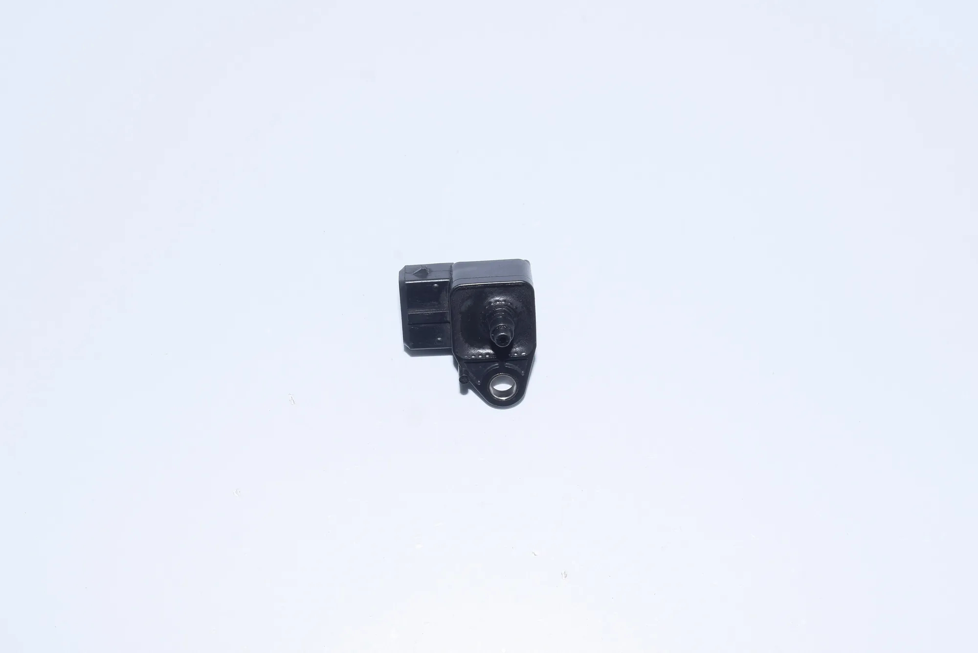 Intake Manifold Pressure Sensor – OEM 2246977 · BMW 5 Touring (E39) 525 d 2003 – 3