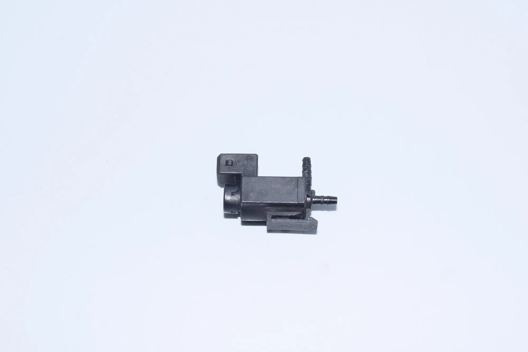 Solenoid Valve – OEM 1742712 · BMW 5 Touring (E39) 525 d 2003