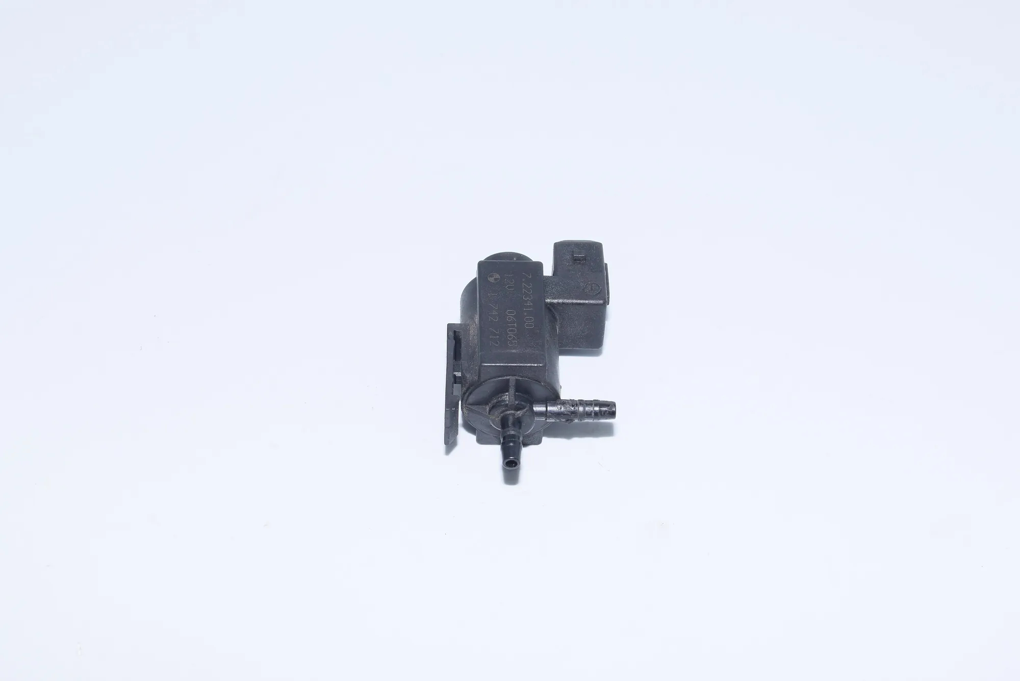 Solenoid Valve – OEM 1742712 · BMW 5 Touring (E39) 525 d 2003 – 3