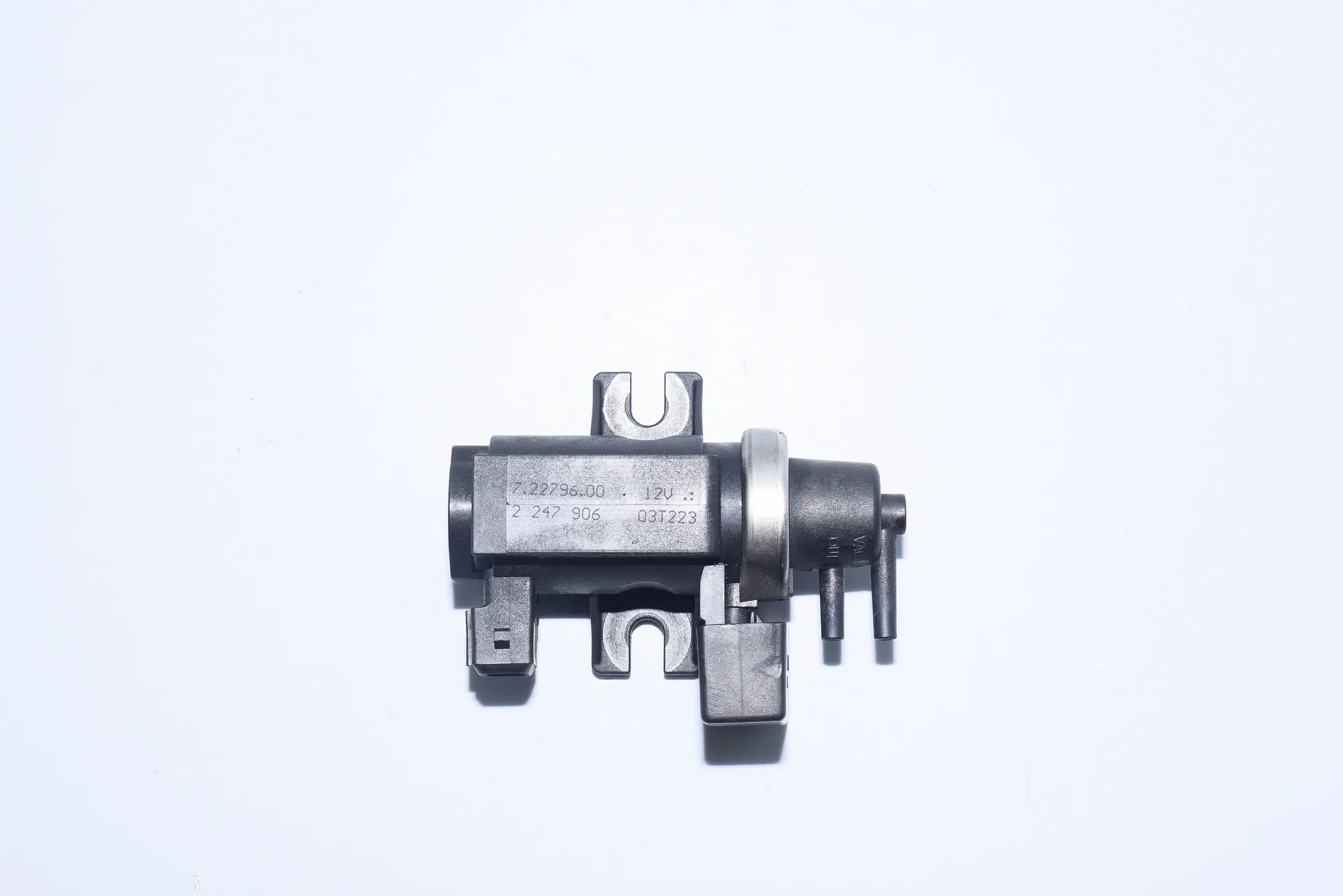 Solenoid Valve – OEM 2247906 · BMW 5 Touring (E39) 525 d 2003 – 5