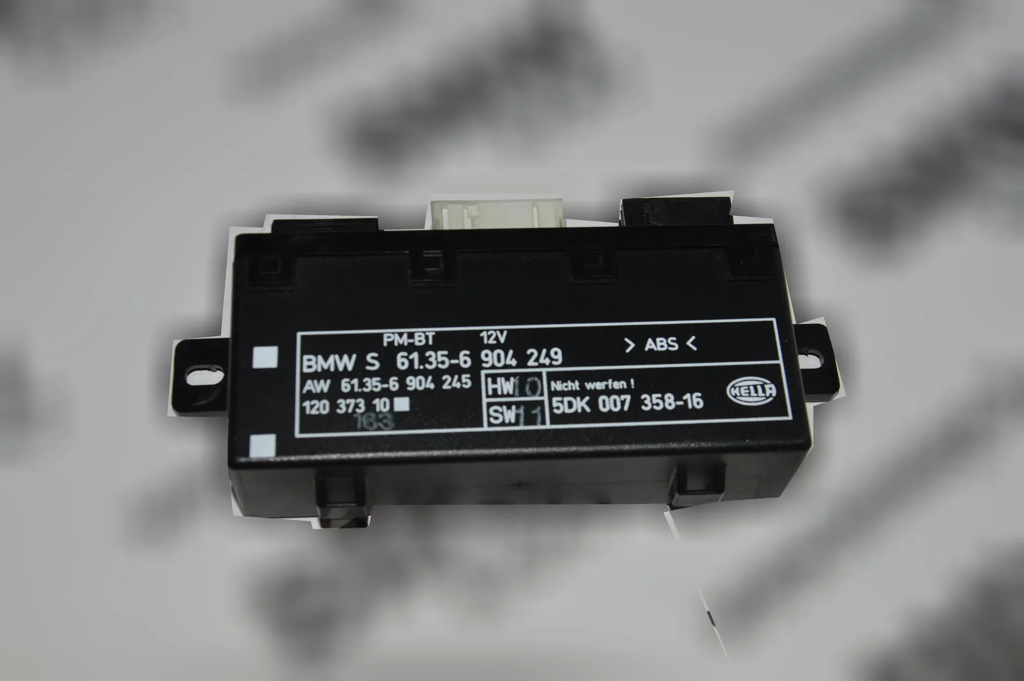 Front Right Door Control Unit – OEM 6904249 · BMW 5 Touring (E39) 525 d 2003