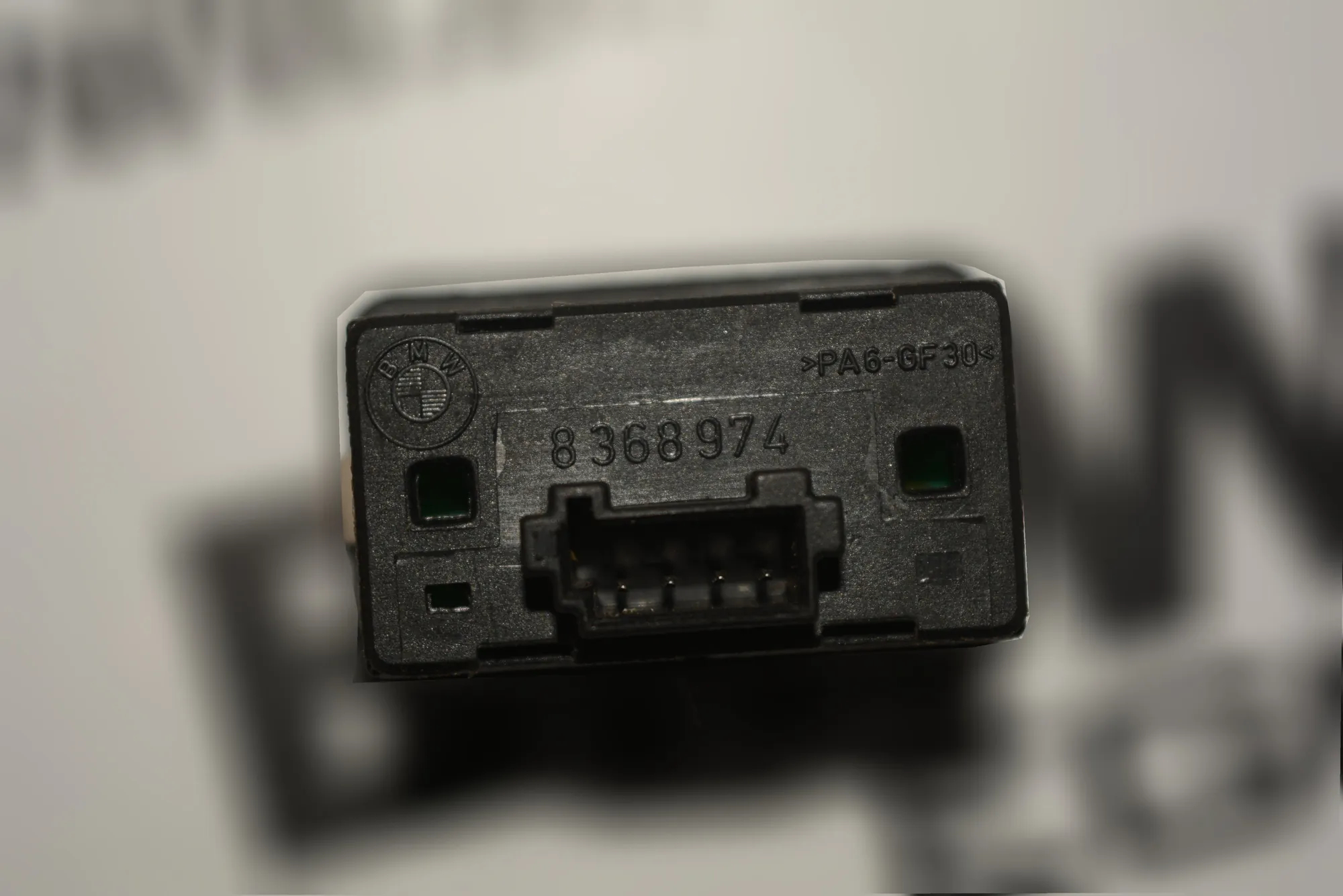 Front Right Door Window Switch – OEM 8368974 · BMW 5 Touring (E39) 525 d 2003 – 5