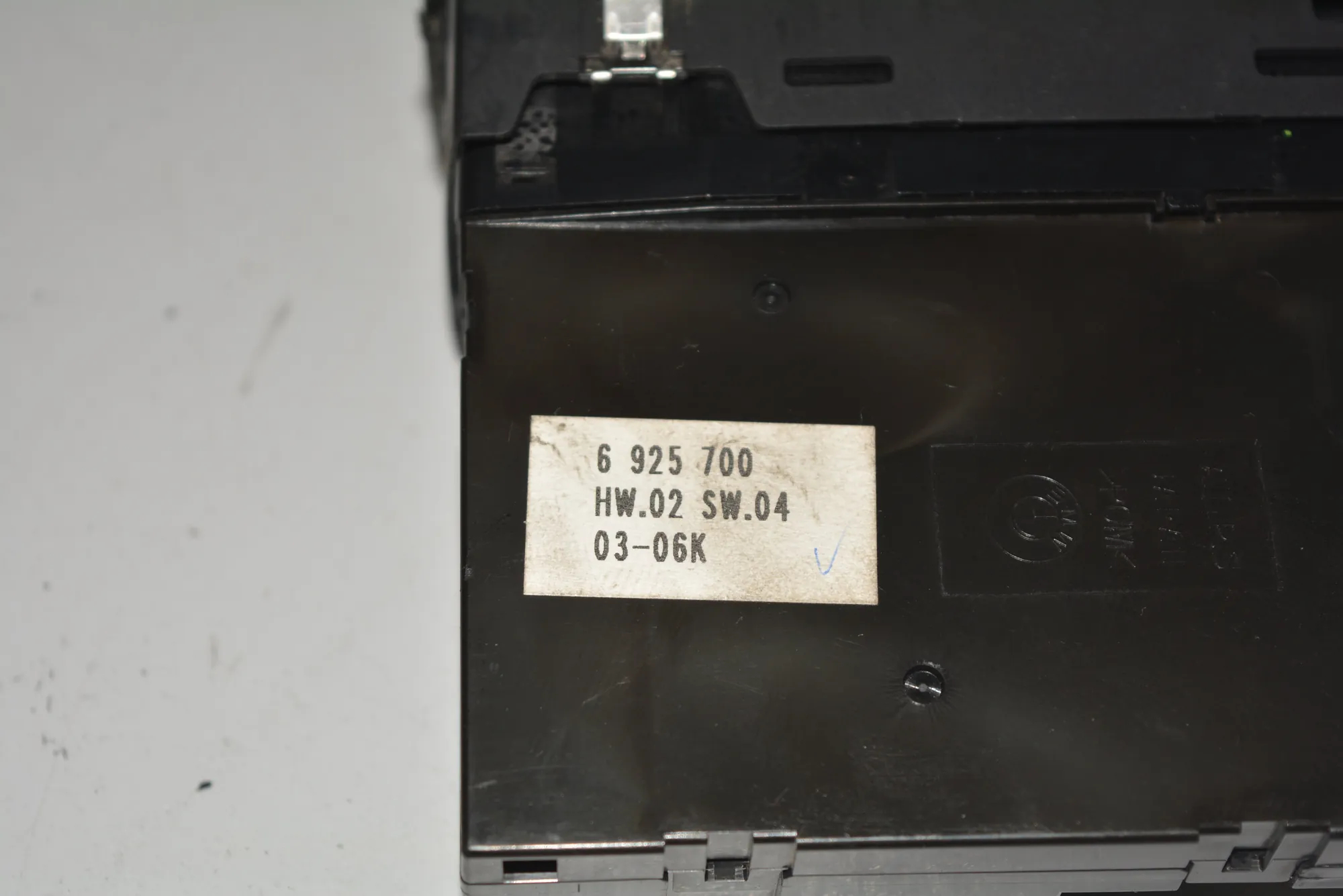 Front Left Door Window Switch – OEM 6925700 · BMW X5 (E53) 3.0 d 2003 – 4