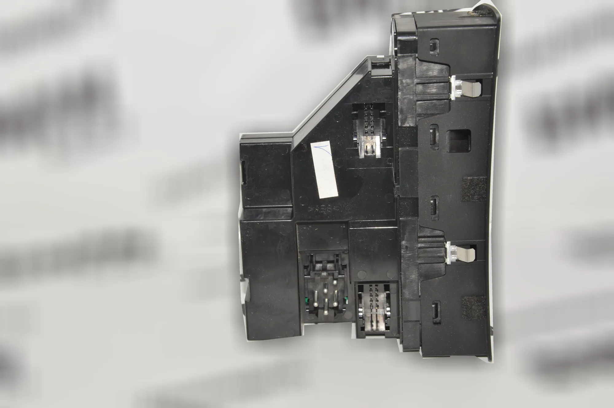 Front Left Door Window Switch – OEM 6952800 · BMW X5 (E53) 3.0 d 2004 – 2