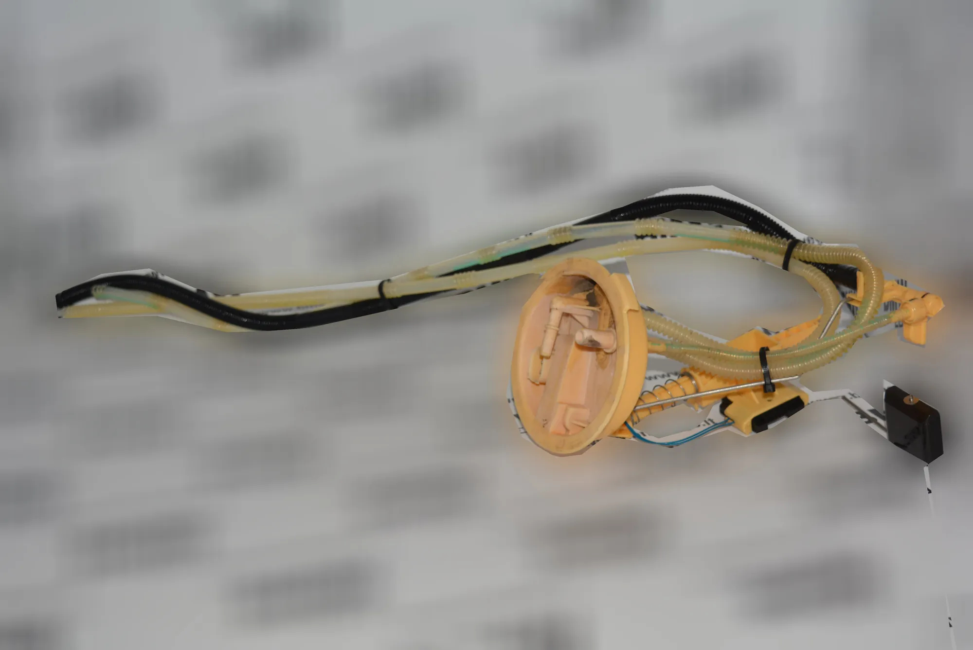Fuel Tank Pump – OEM 7190944 · BMW 3 Cabrio (E93) BMW 3 Cabrio (E93) 2006