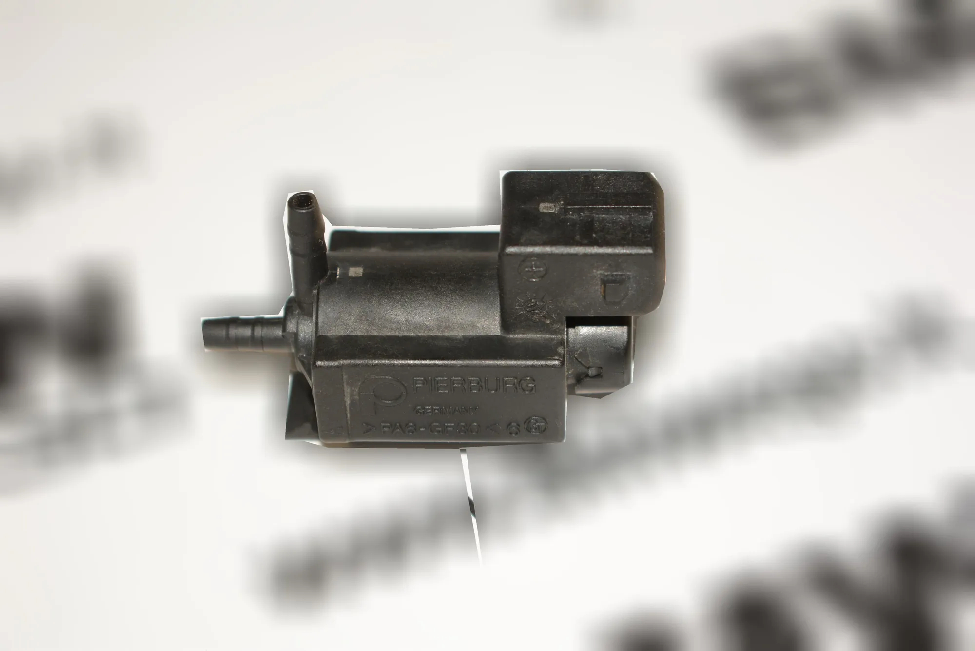 Solenoid Valve – OEM 1742712 · BMW 5 (E39) 2002 – 3