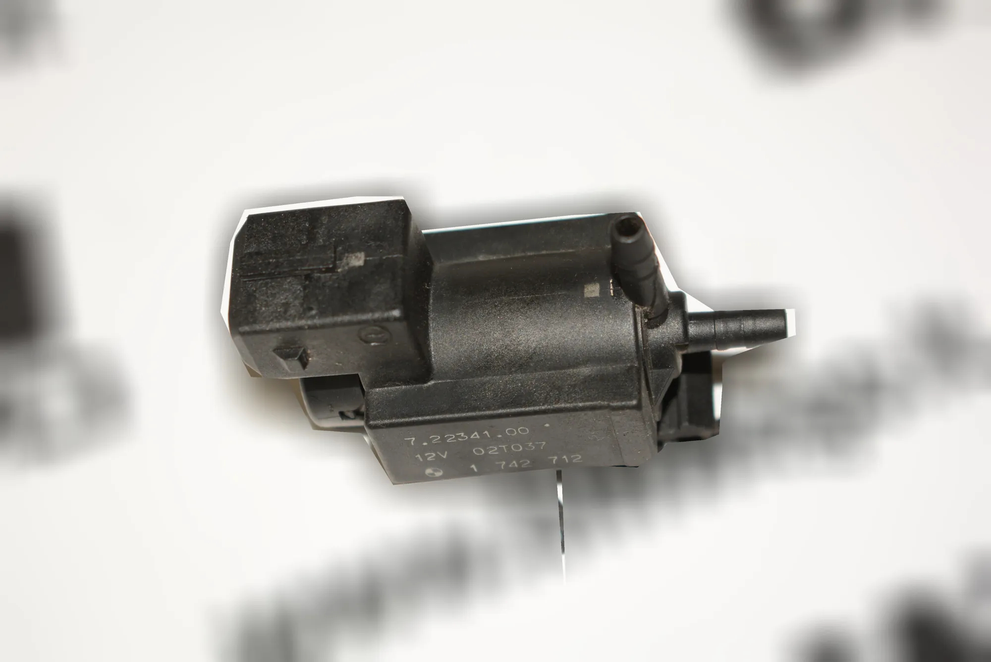 Solenoid Valve – OEM 1742712 · BMW 5 (E39) 2002