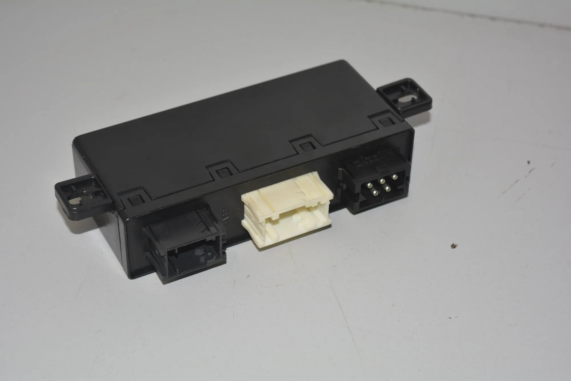 Front Left Door Control Unit – OEM 6904254 · BMW 5 (E39) 2002 – 4