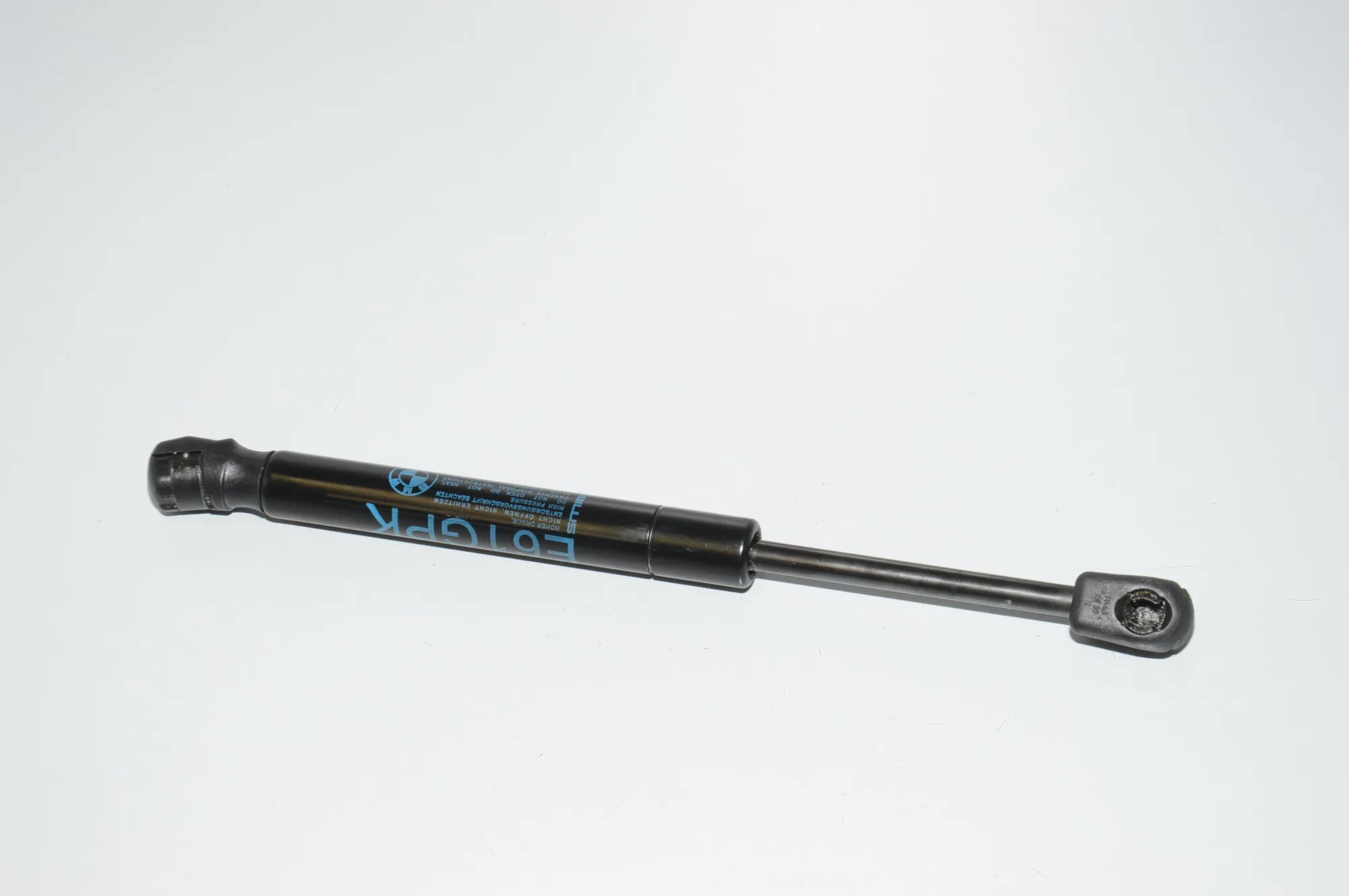 Left Side Tailgate Gas Strut – OEM 7148826 · BMW 5 Touring (E61) 545 i 2004