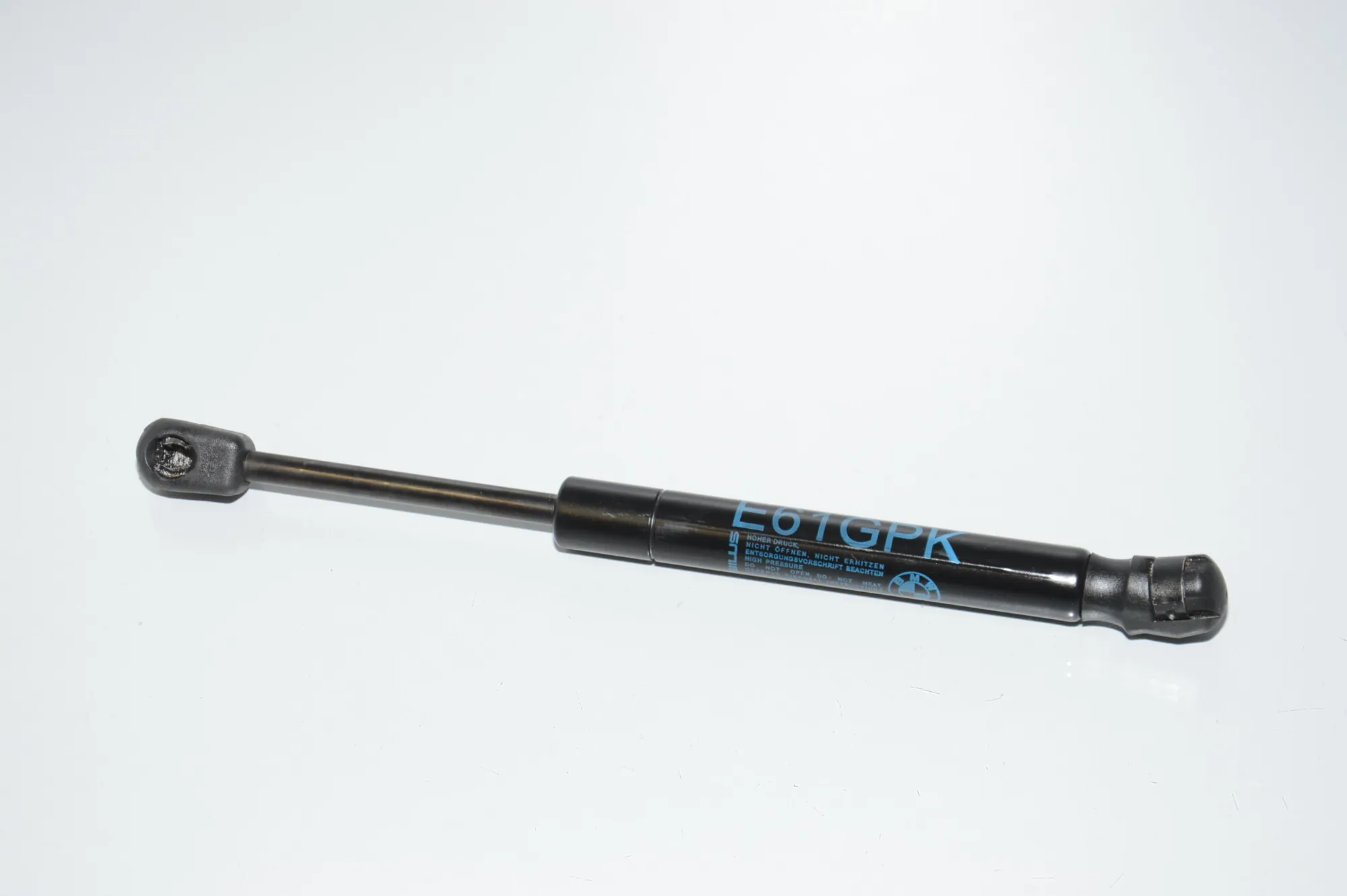 Left Side Tailgate Gas Strut – OEM 7148826 · BMW 5 Touring (E61) 545 i 2004 – 3