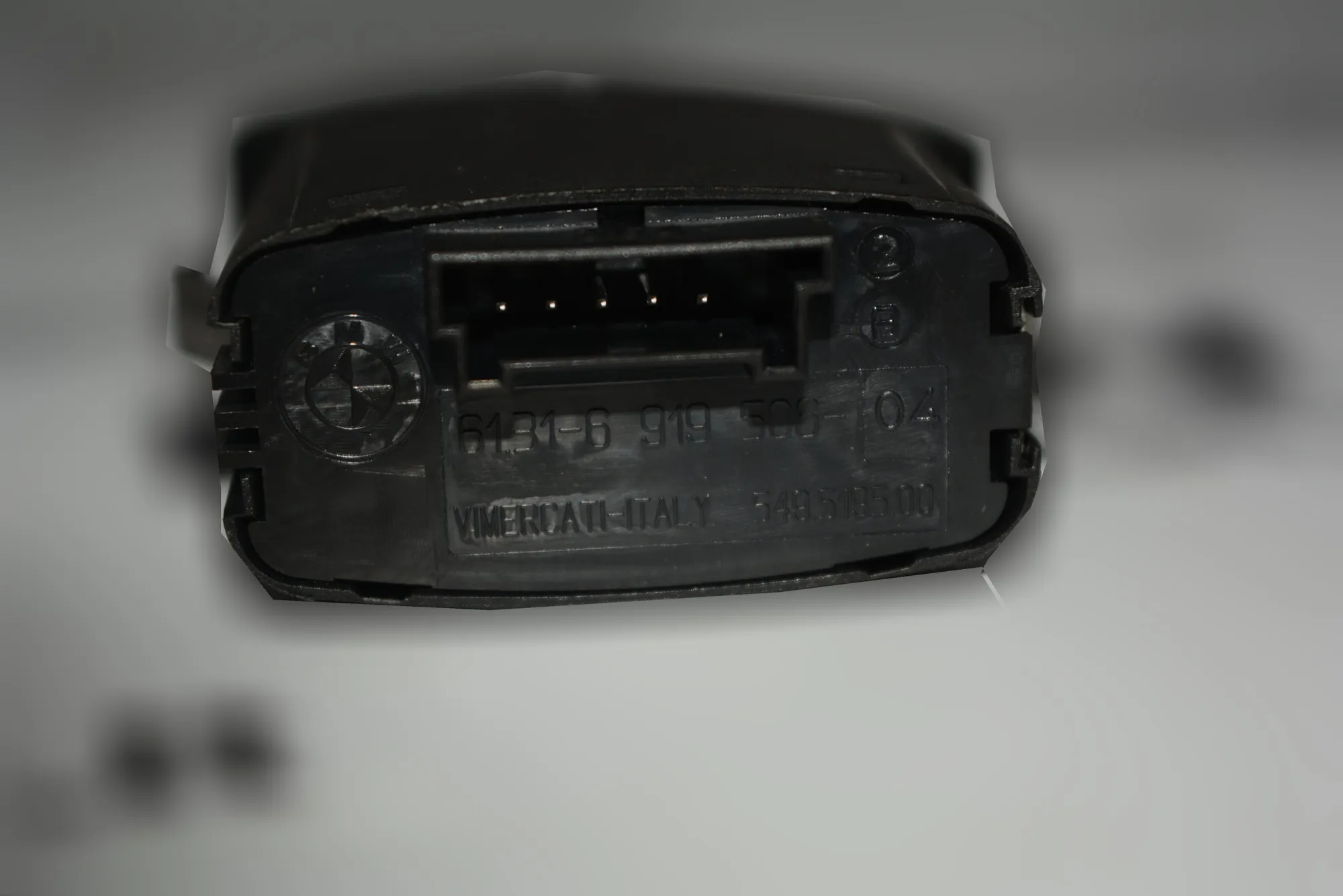 Switches – OEM 6919506 · BMW 5 Touring (E61) 545 i 2004 – 5