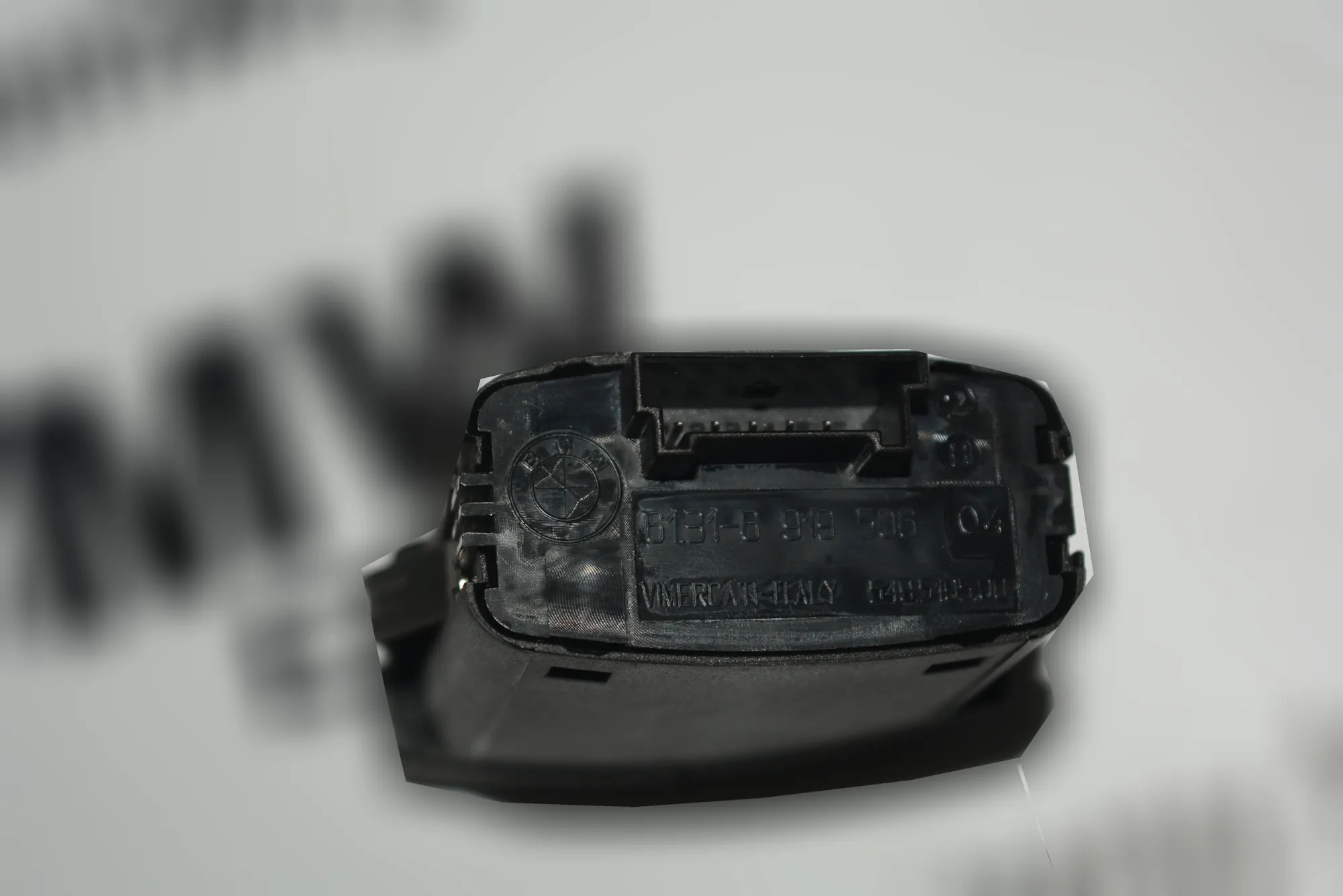 Switches – OEM 6919506 · BMW 5 Touring (E61) 545 i 2004 – 3