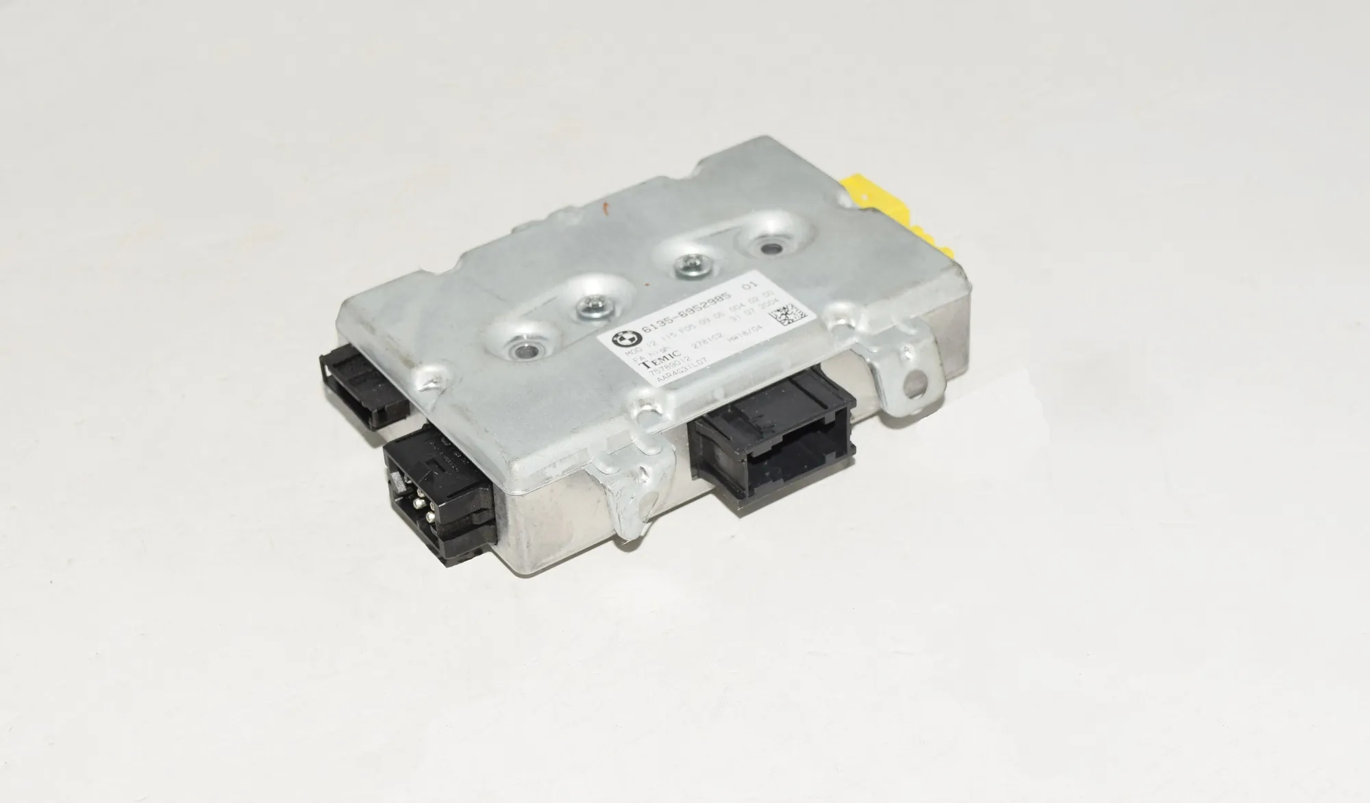 Front Right Door Control Unit – OEM 6952985 · BMW 5 Touring (E61) 545 i 2004 – 2