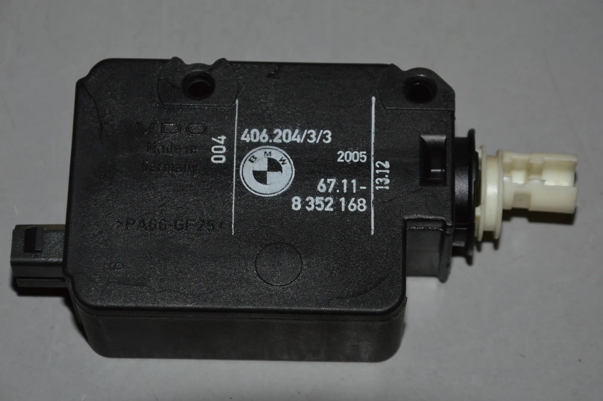 Other Control Units – OEM 8352168 · BMW 5 Touring (E61) 545 i 2004 – 3
