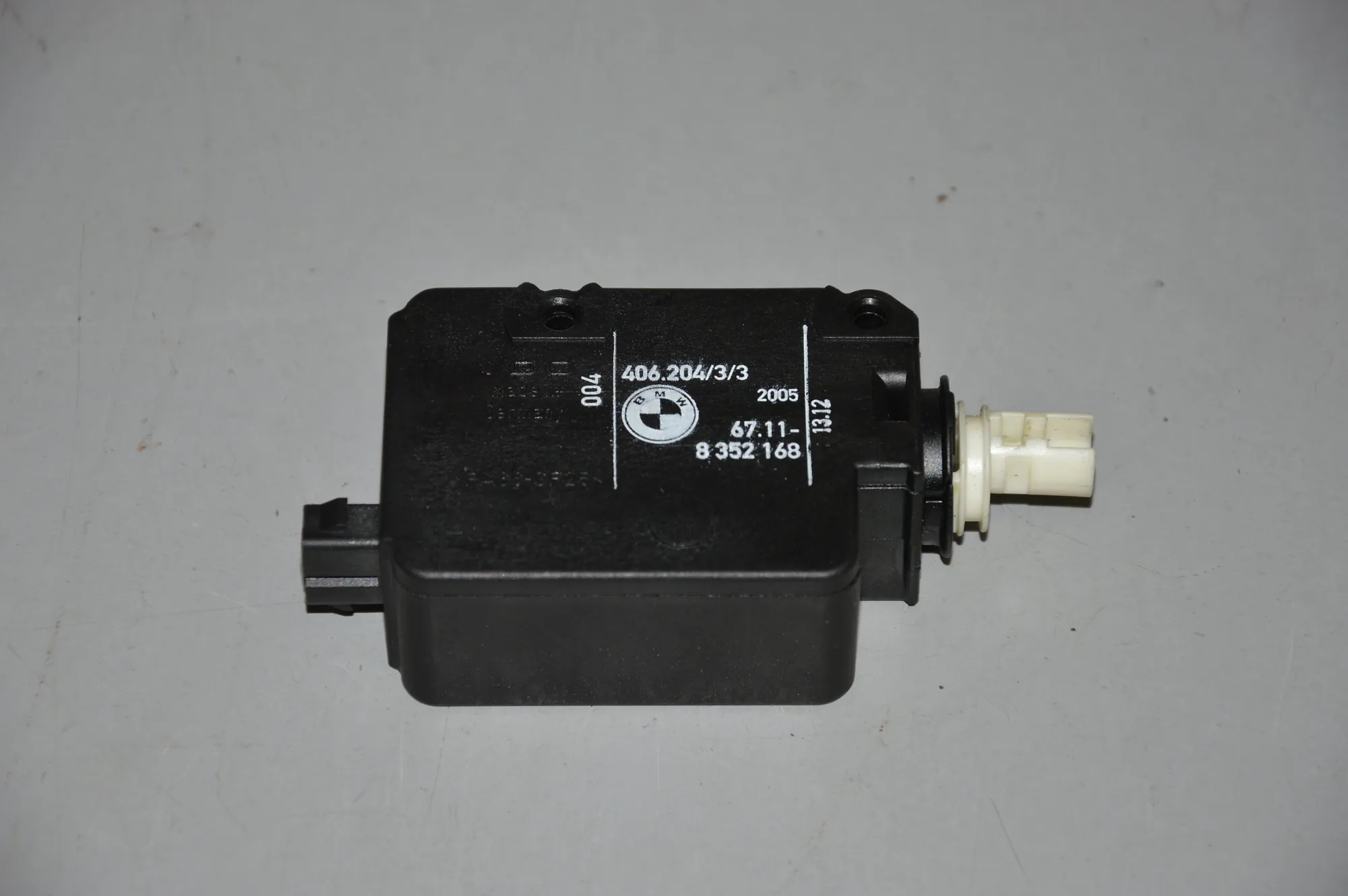 Other Control Units – OEM 8352168 · BMW 5 Touring (E61) 545 i 2004