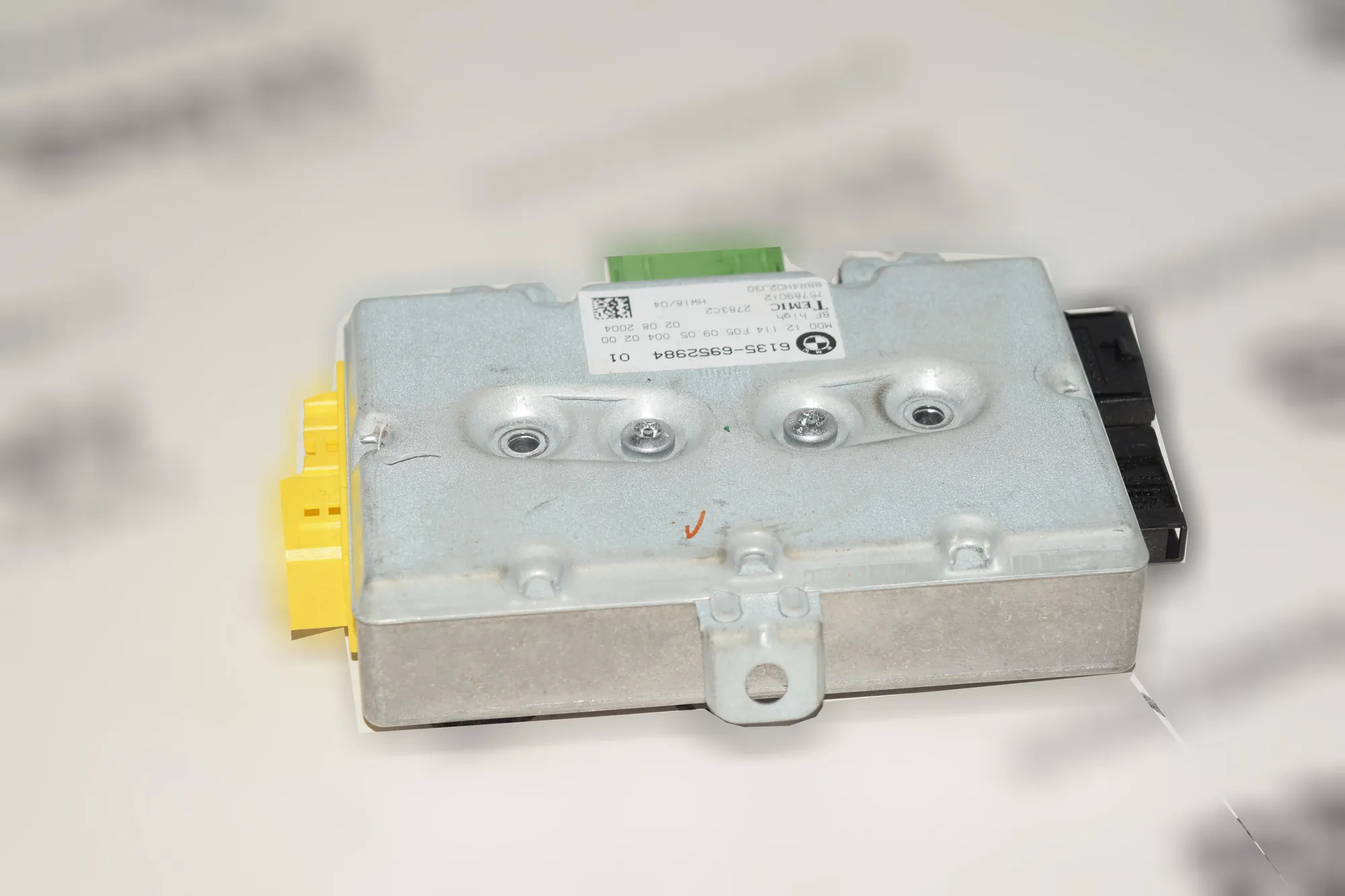 SRS Control Unit – OEM 6952984 · BMW 5 Touring (E61) 545 i 2004 – 2