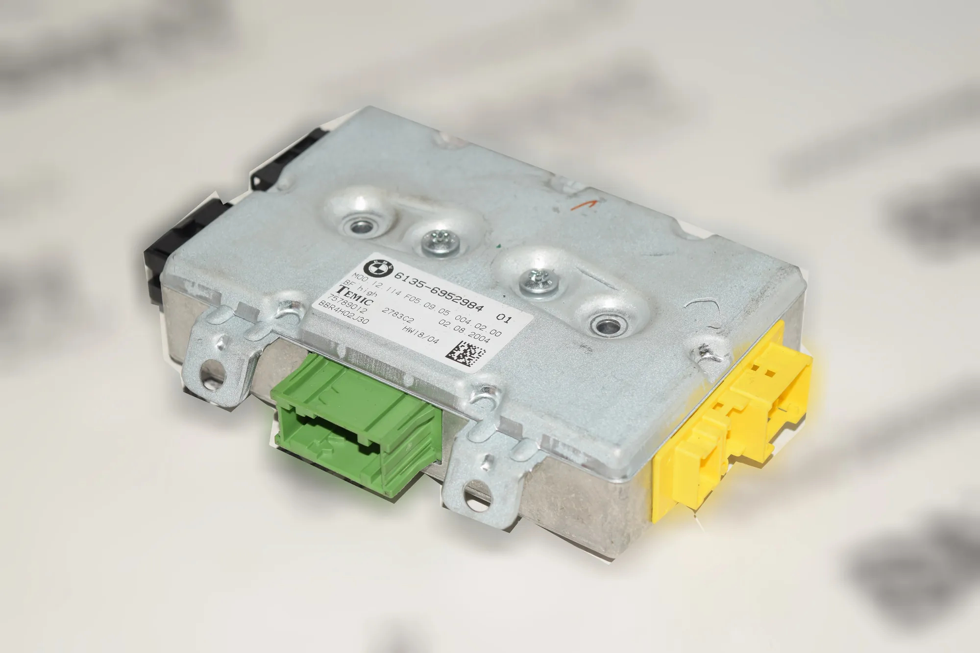 SRS Control Unit – OEM 6952984 · BMW 5 Touring (E61) 545 i 2004