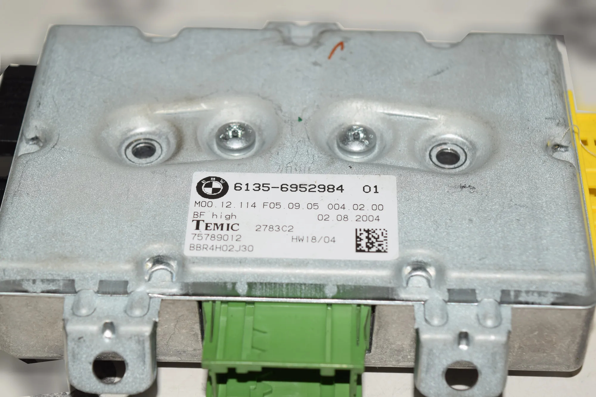SRS Control Unit – OEM 6952984 · BMW 5 Touring (E61) 545 i 2004 – 3