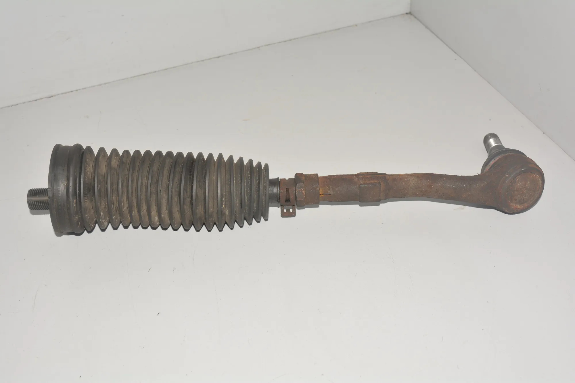 Right Side Steering Tie Rod · BMW 5 Touring (E61) 545 i 2004