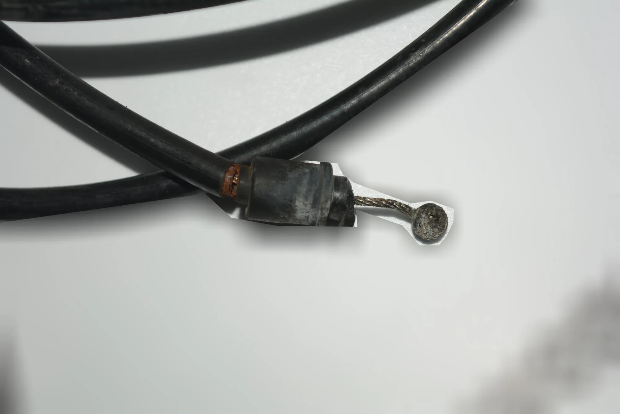 Bonnet Lock Cable – OEM 7034259 · BMW 5 Touring (E61) 545 i 2004 – 4