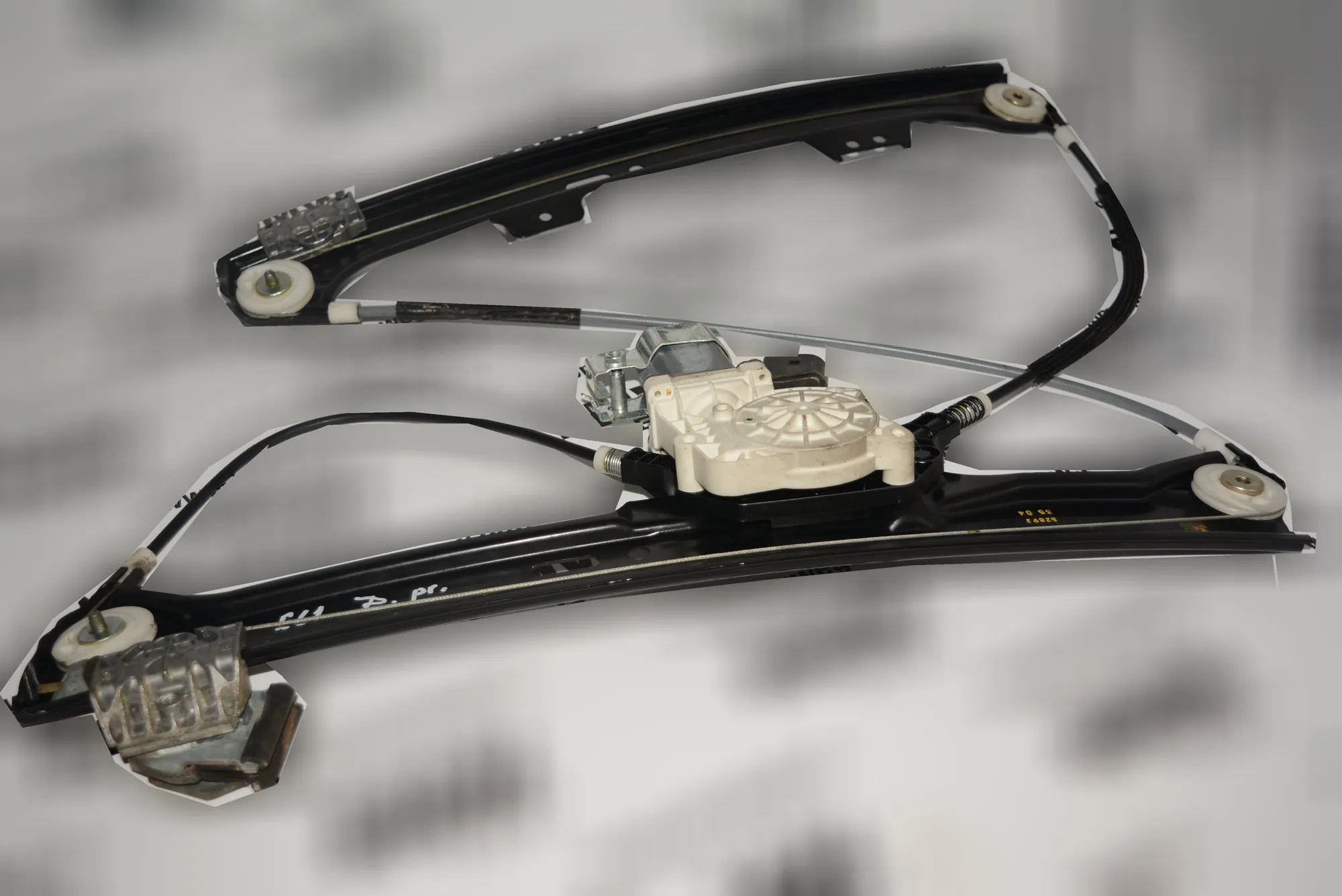 Front Right Door Window Regulator – OEM 70343527075668 · BMW 5 Touring (E61) 545 i 2004