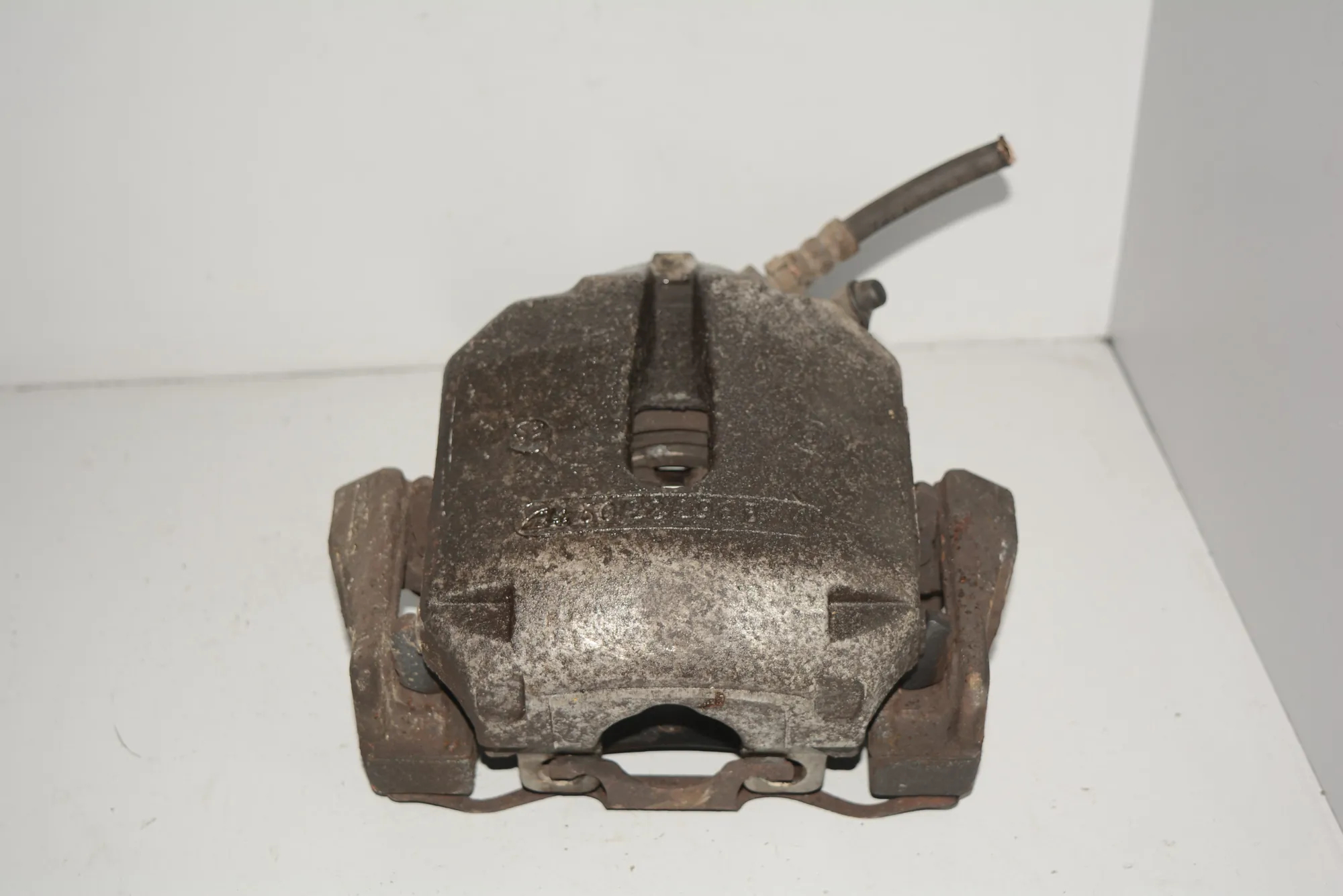 Front Right Brake Caliper · BMW 5 (E39) 520 i 2003