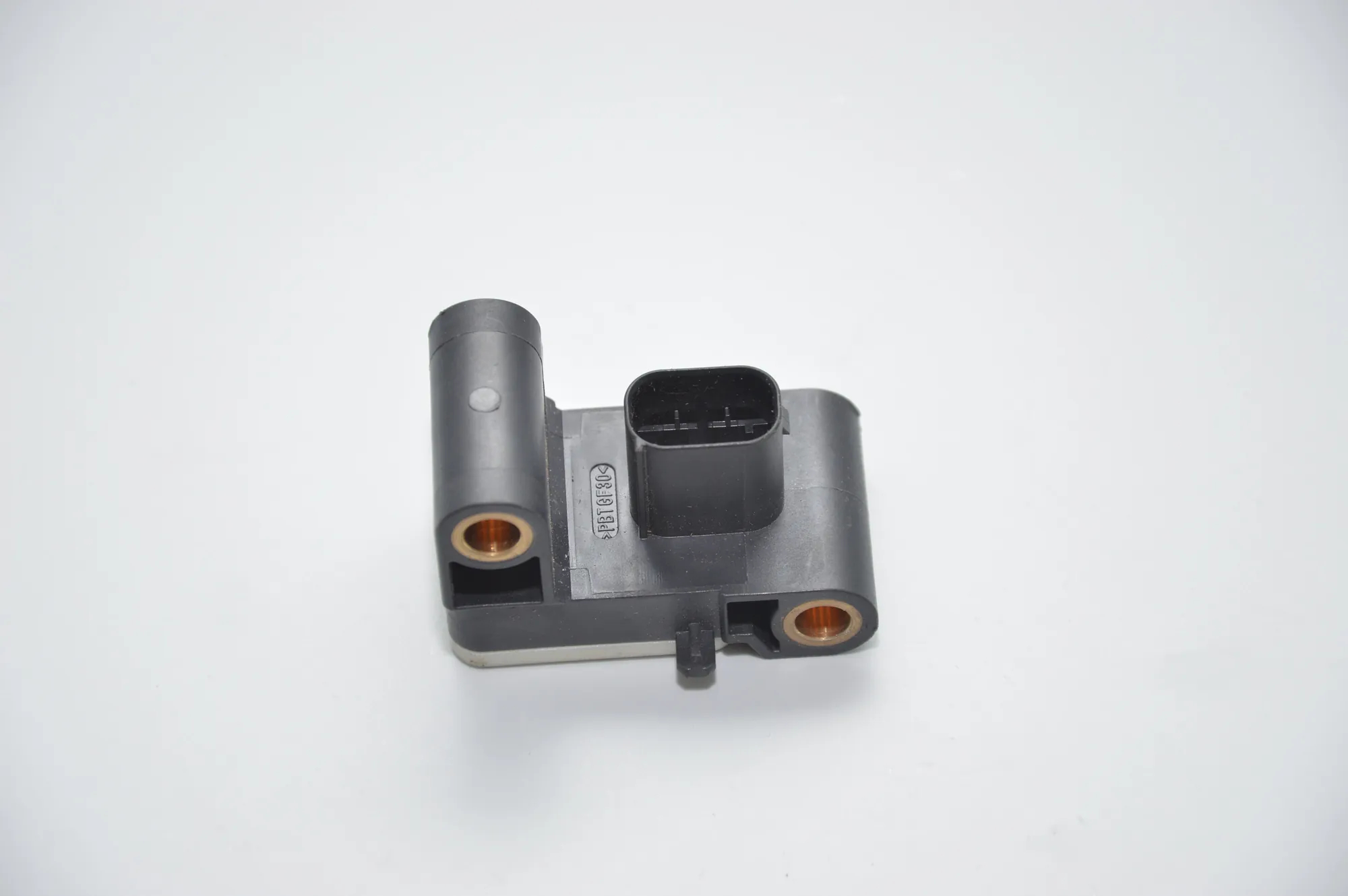 Front Left Impact Sensor – OEM 6956485 · BMW 3 Coupe (E92) 330 d 2006 – 3