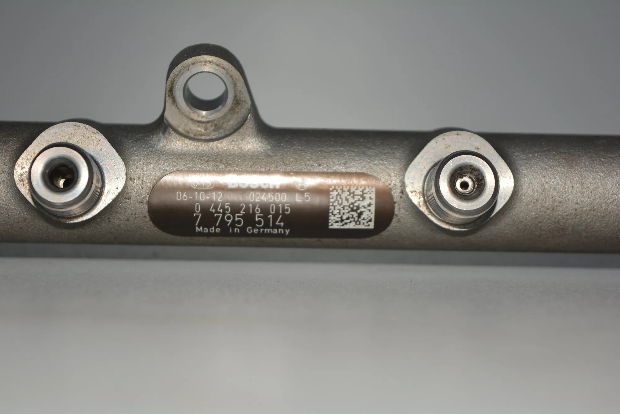 Fuel Rail – OEM 7795514 · BMW 3 Coupe (E92) 330 d 2006 – 5
