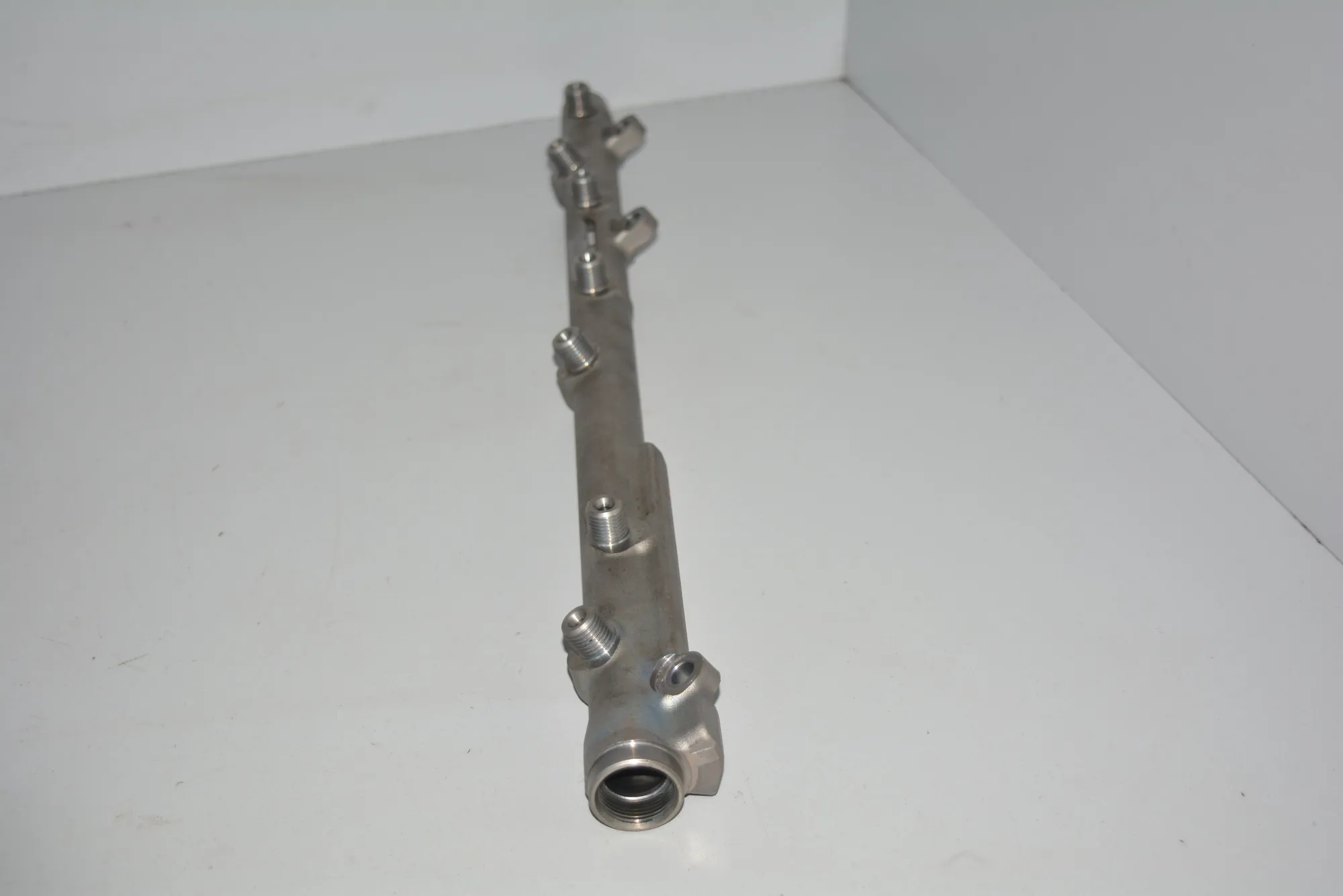 Fuel Rail – OEM 7795514 · BMW 3 Coupe (E92) 330 d 2006 – 3