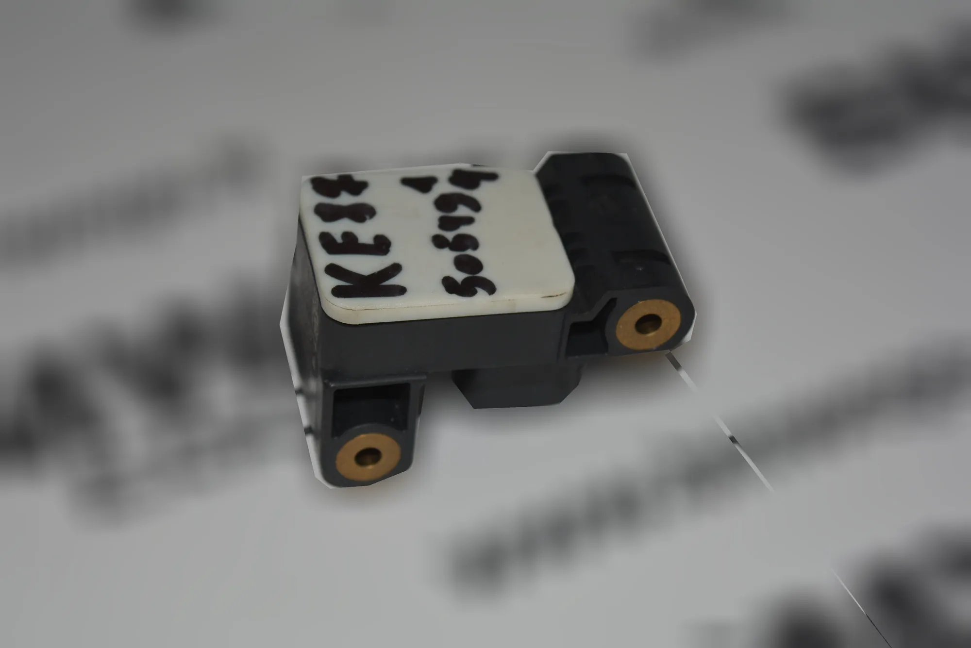 Front Left Impact Sensor – OEM 6911003 · BMW 1 (E87) BMW 1 (E87) 118 d 2008
