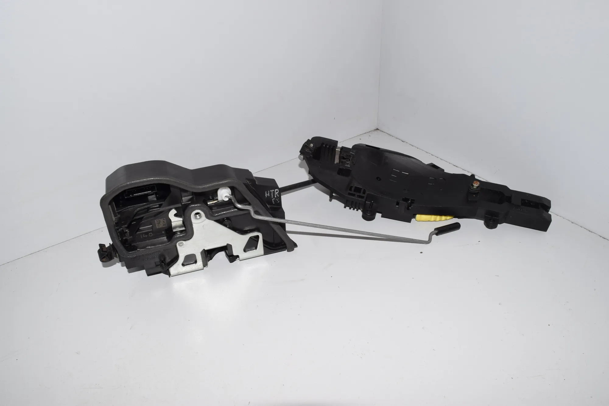 Rear Right Door Lock – OEM 7202148 · BMW X6 (E71, E72) BMW X6 (E71, E72) 2008