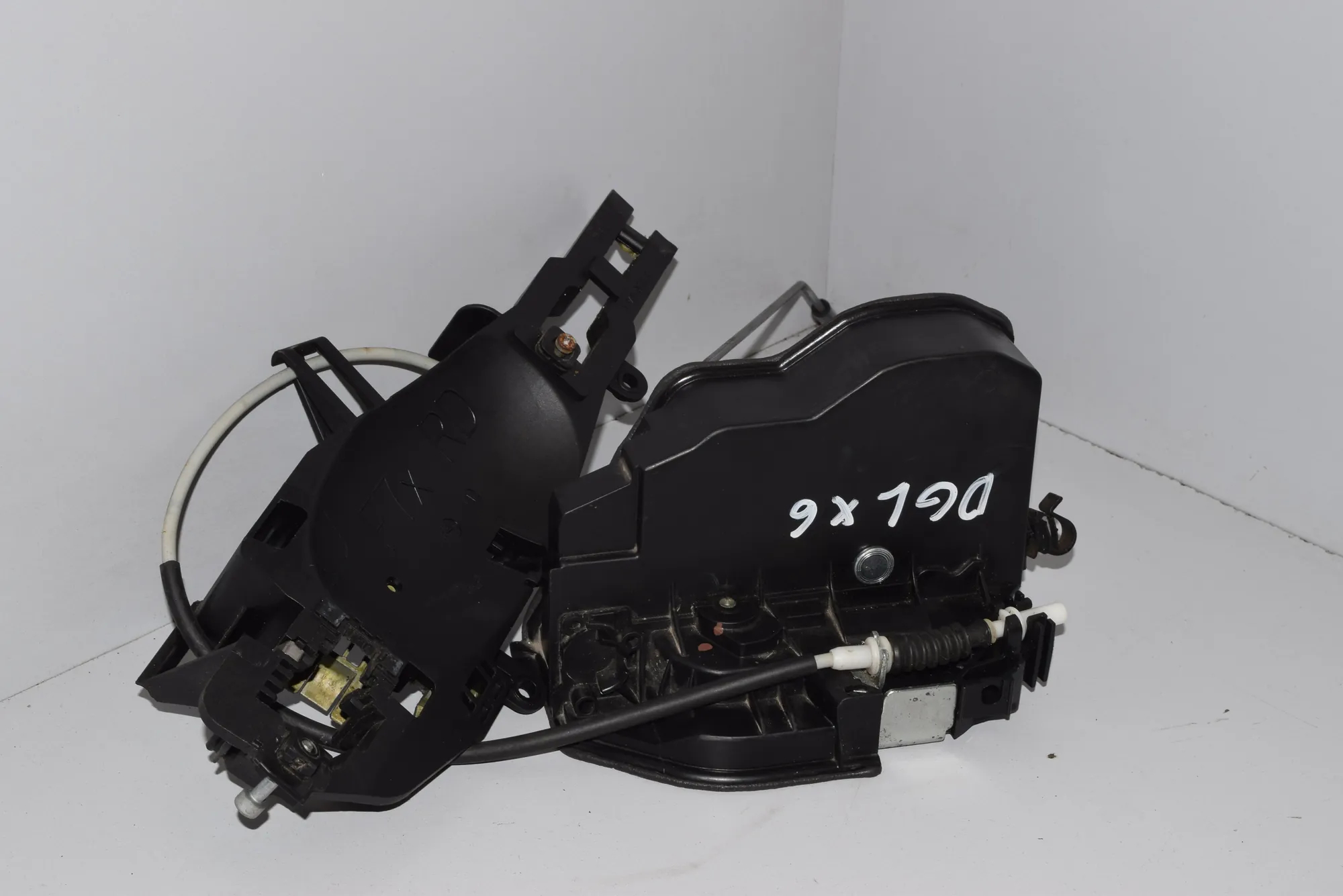 Rear Right Door Lock – OEM 7202148 · BMW X6 (E71, E72) BMW X6 (E71, E72) 2008 – 3