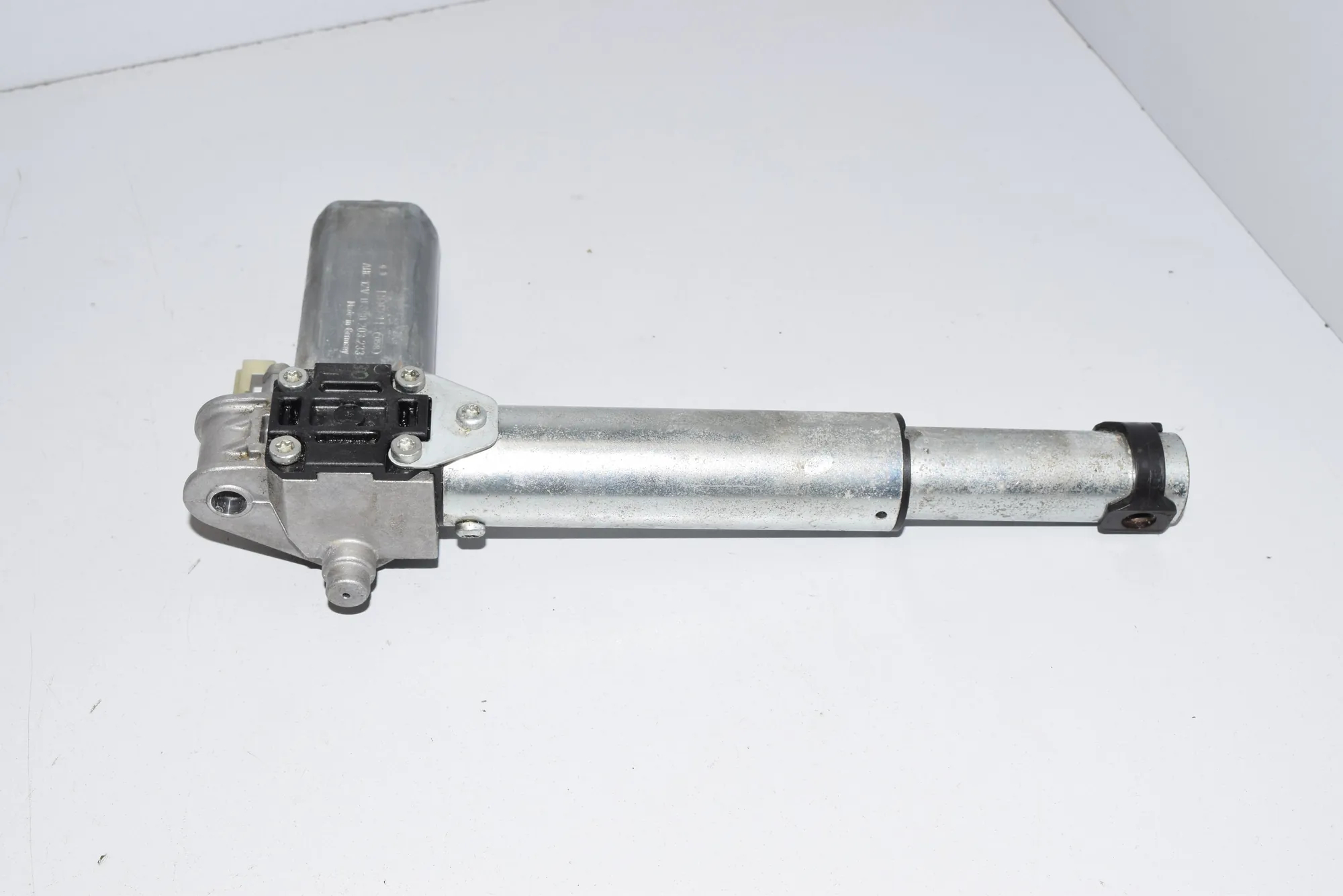 Other Interior Parts – OEM 83210860390203233 · BMW 5 (E60) BMW 5 (E60) 2010 – 3