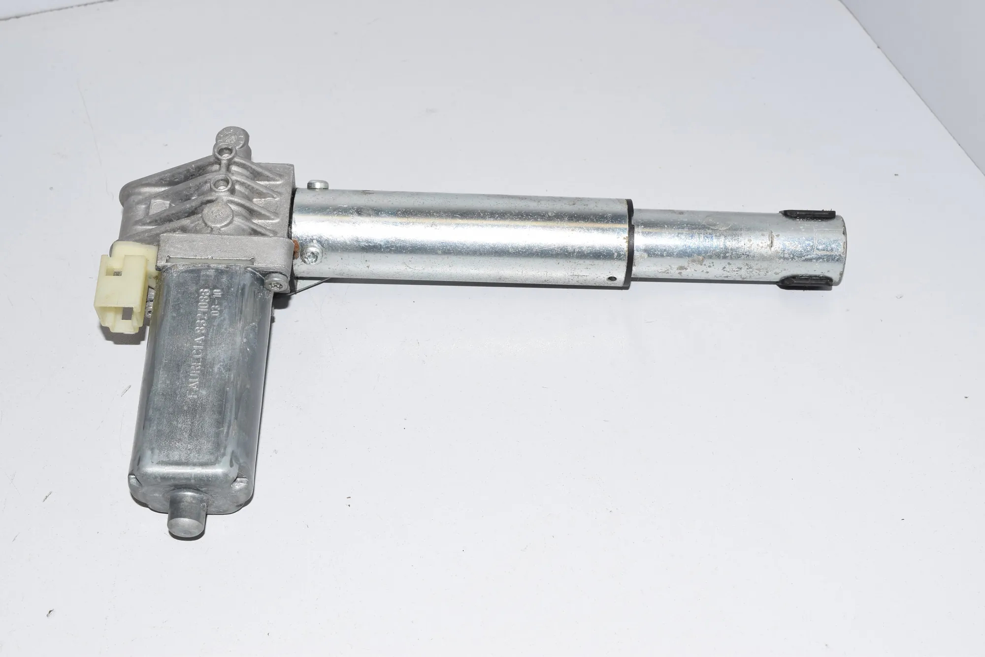 Other Interior Parts – OEM 83210860390203233 · BMW 5 (E60) BMW 5 (E60) 2010