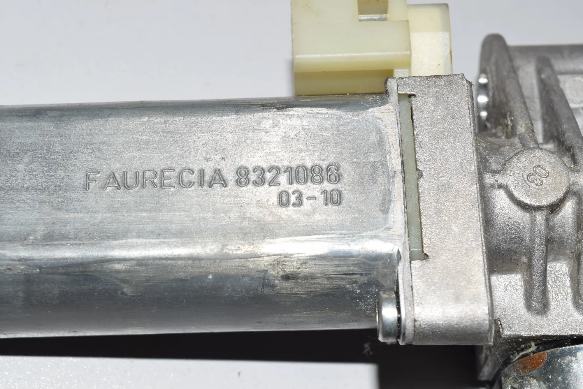 Other Interior Parts – OEM 83210860390203233 · BMW 5 (E60) BMW 5 (E60) 2010 – 6