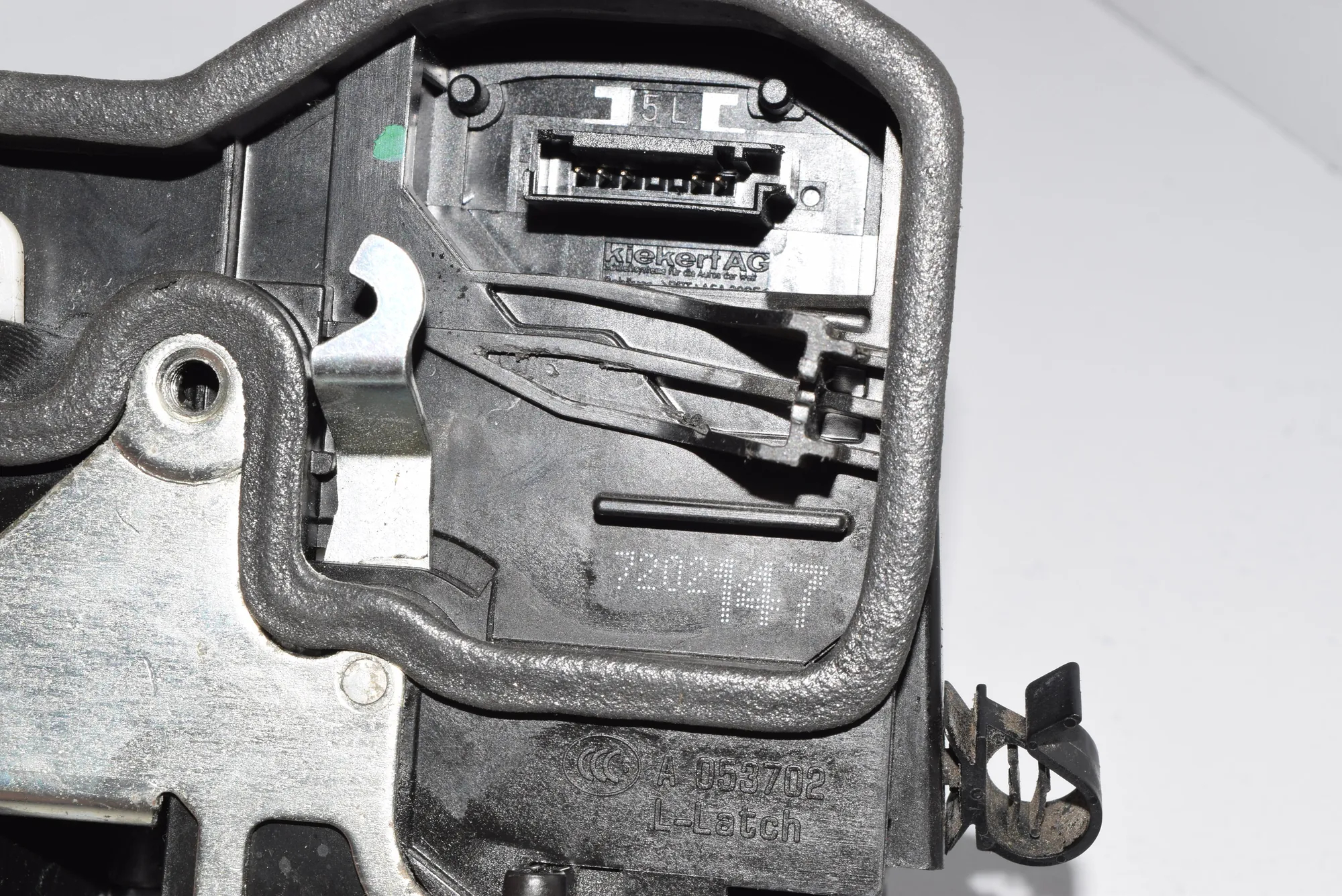 Rear Left Door Lock – OEM 7202147 · BMW X6 (E71, E72) BMW X6 (E71, E72) 2009 – 6