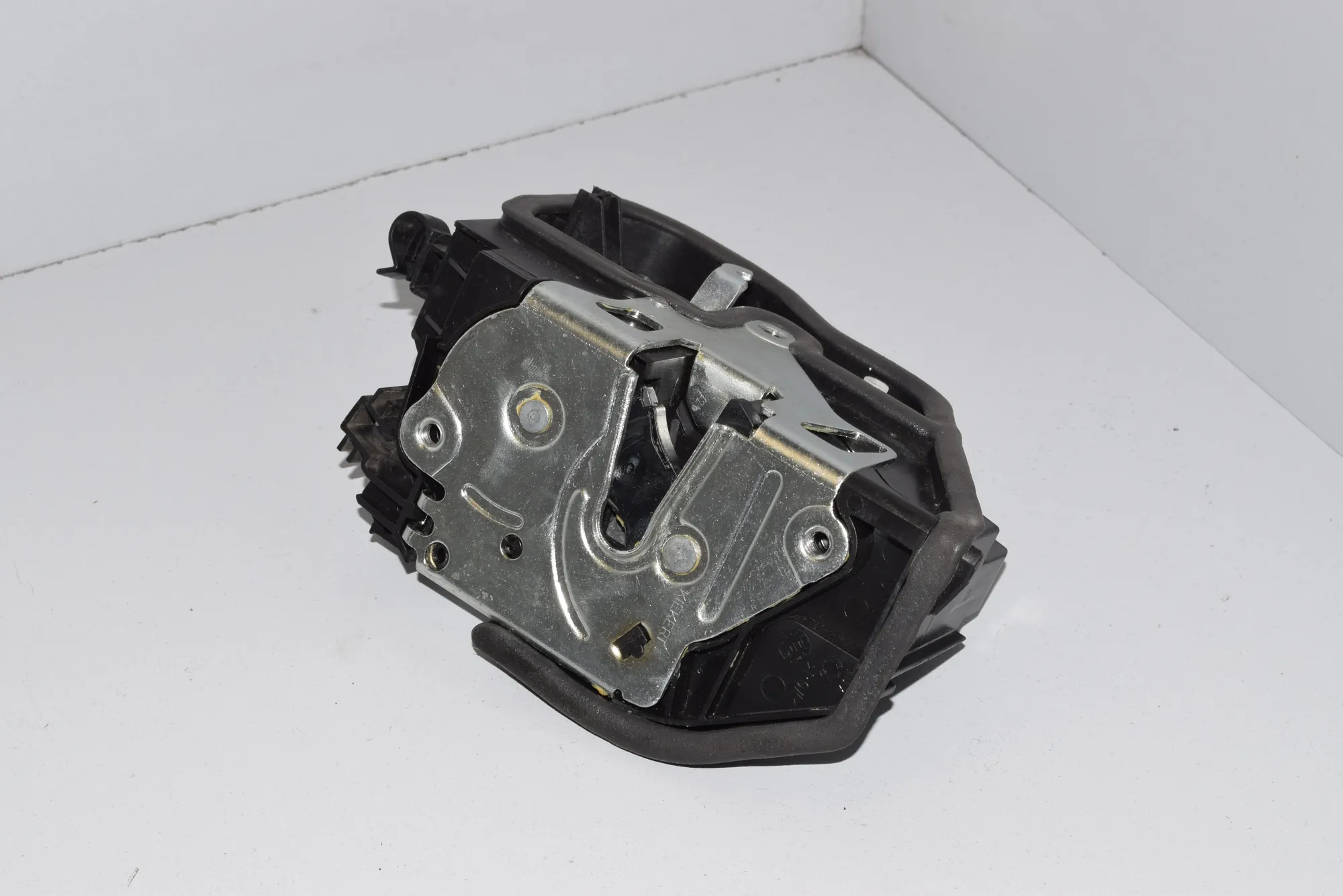 Front Right Door Lock – OEM 7276682 · BMW X6 (E71, E72) BMW X6 (E71, E72) 2009 – 4