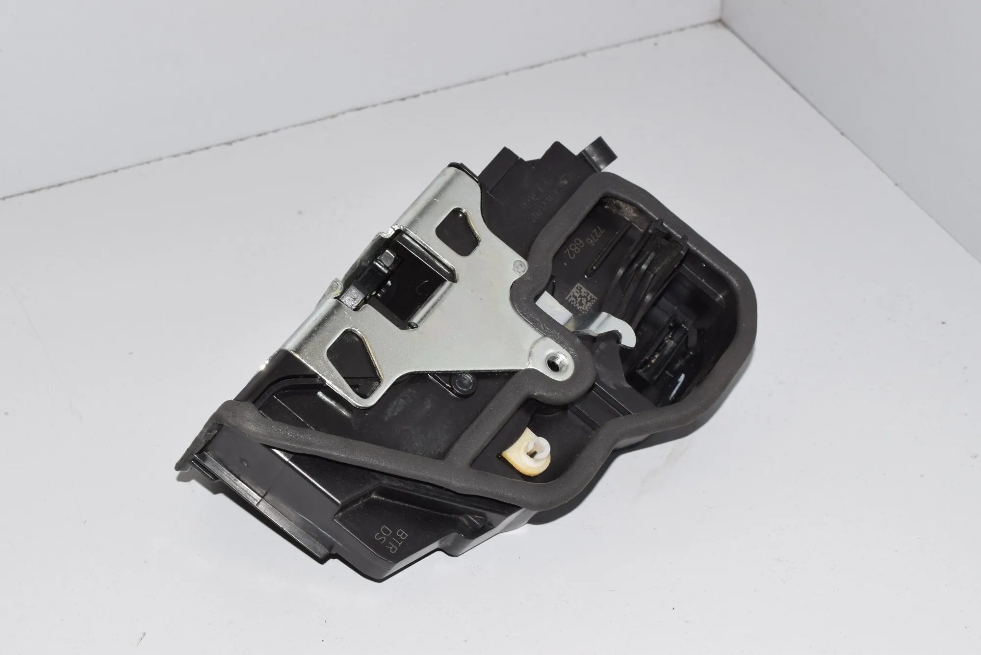 Front Right Door Lock – OEM 7276682 · BMW X6 (E71, E72) BMW X6 (E71, E72) 2009 – 5