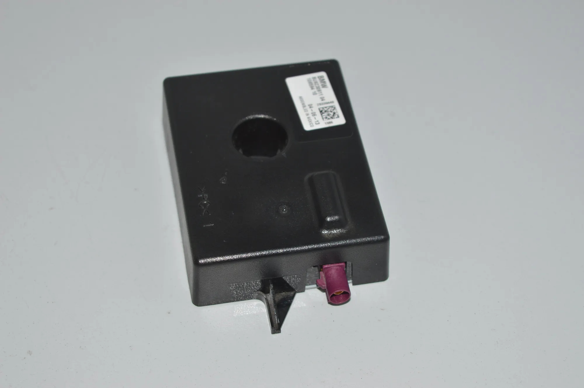 Antenna Amplifier – OEM 9230911 · BMW 3 (F30, F80) BMW 3 (F30, F80) 2013 – 4